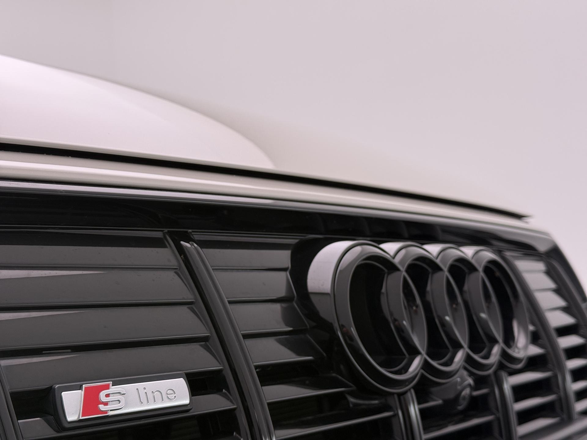 Foto van Audi E-tron 55