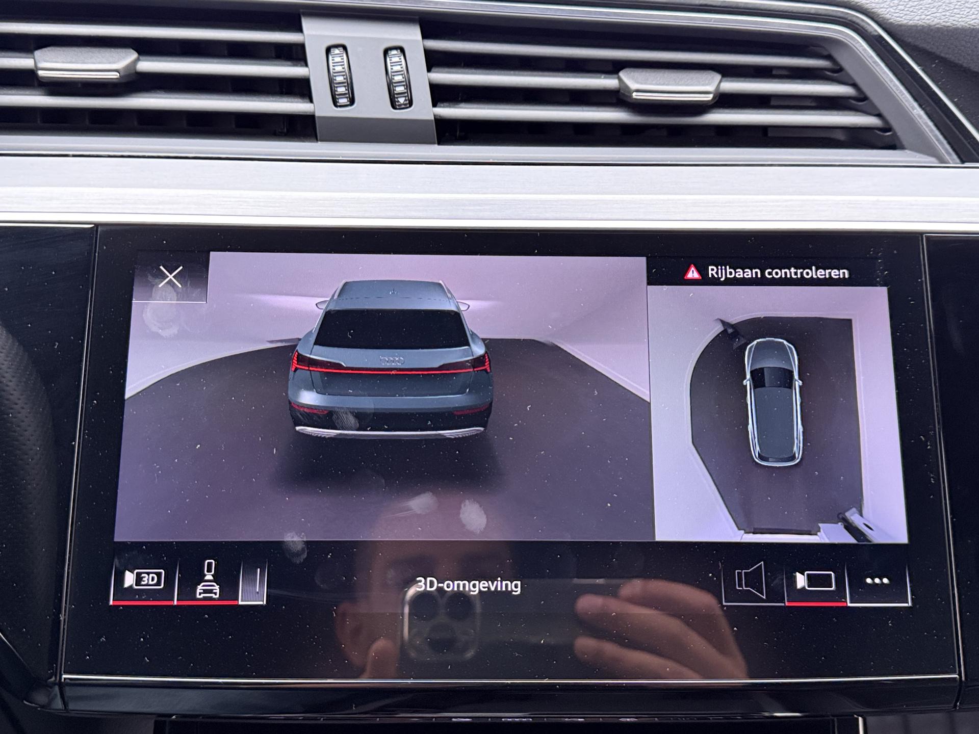 Foto van Audi E-tron 55