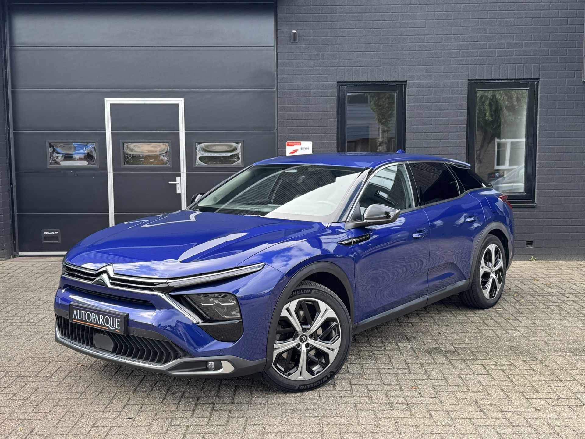 Citroen C5 X 1.6 Plug-in Hybrid 225 Feel - Onderhoud aanwezig - Origineel Nederlands 2022 - voorkant