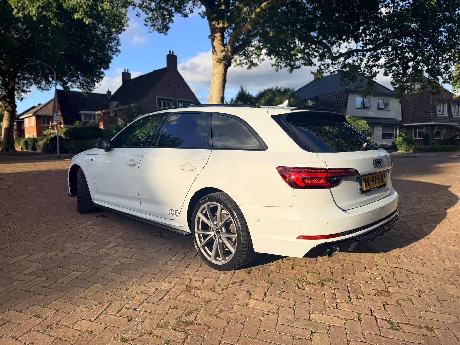 Foto van Audi A4 Avant G-tron