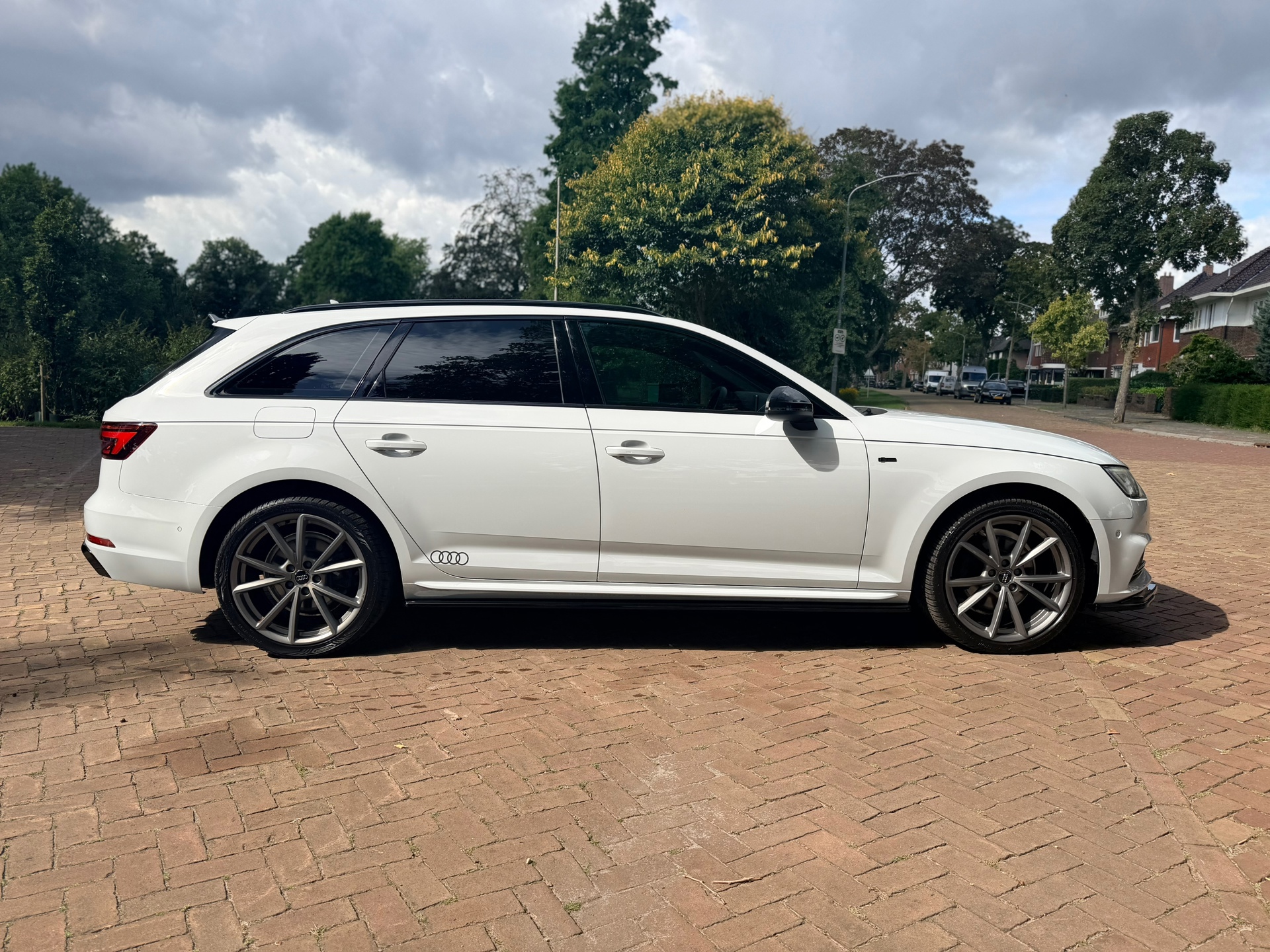 Foto van Audi A4 Avant G-tron
