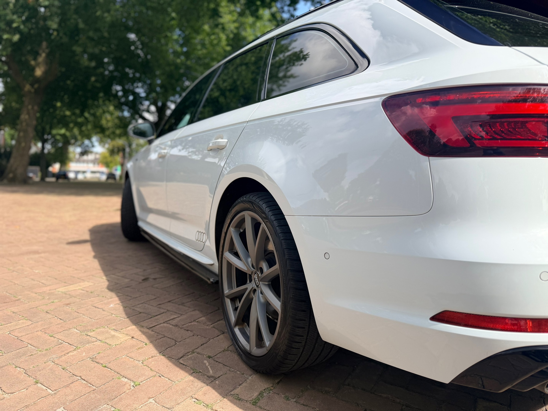 Foto van Audi A4 Avant G-tron