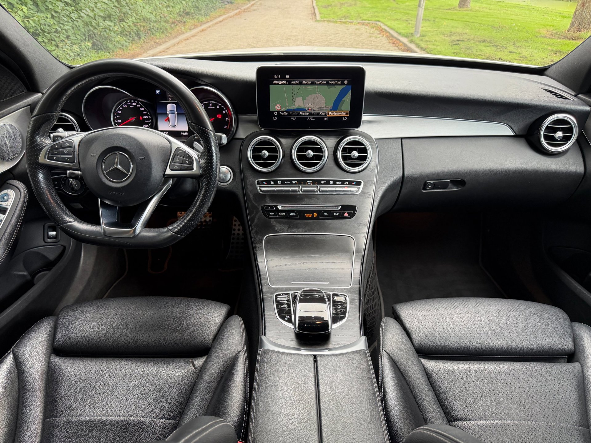 Foto van Mercedes-Benz C 350 E