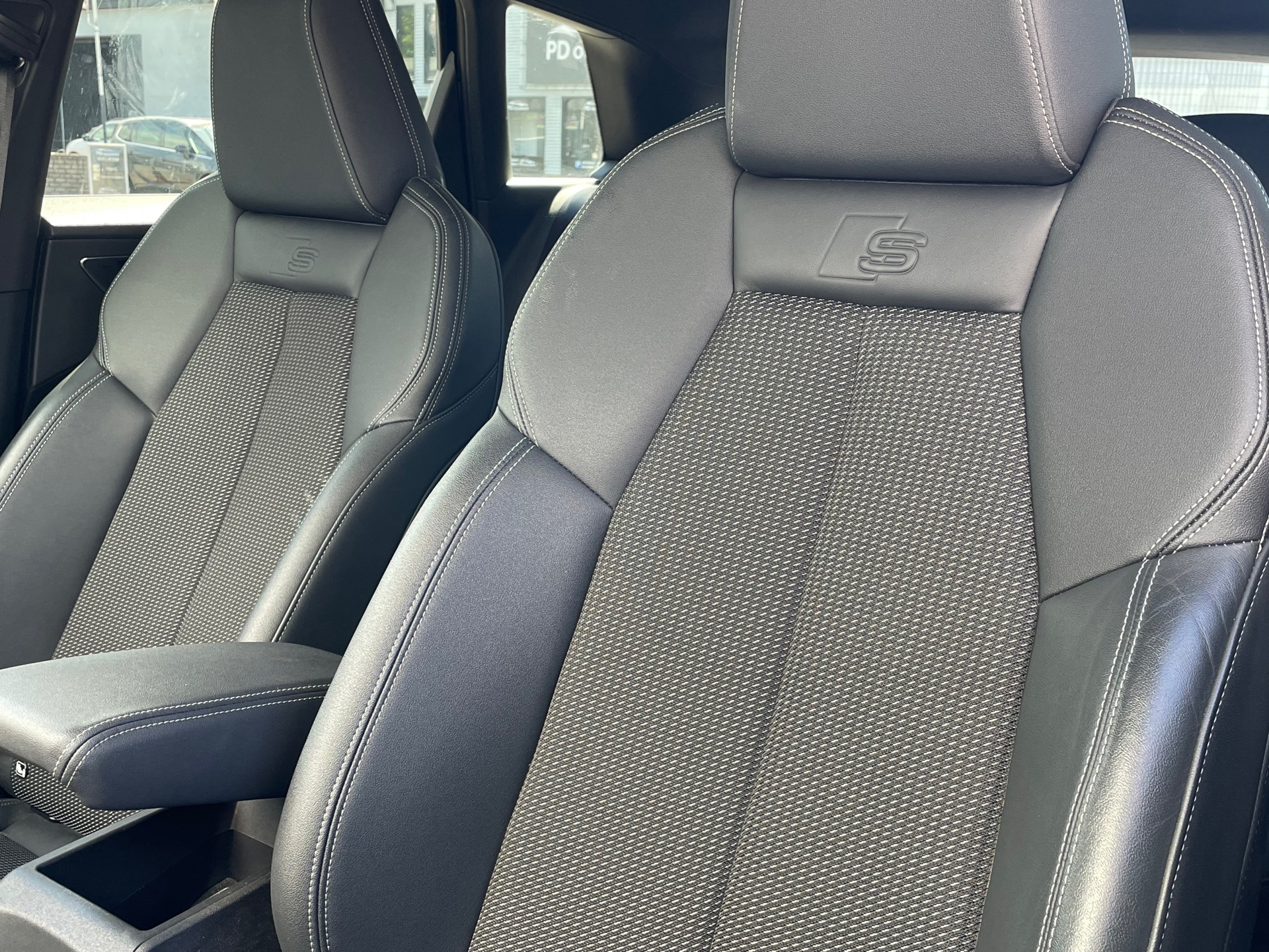Foto van Audi Q4 40 E-tron