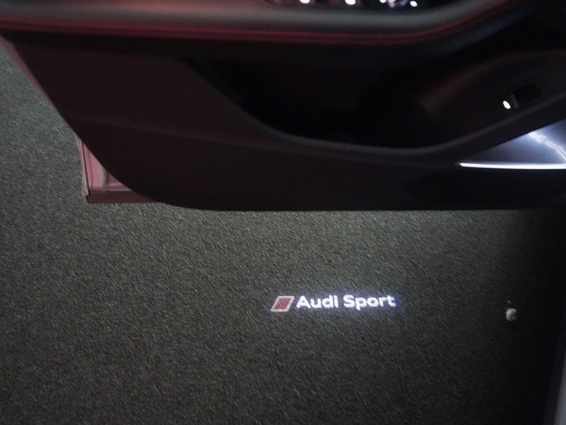 Foto van Audi RS Q8