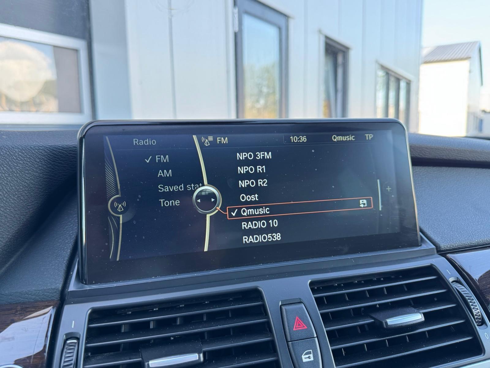 Foto van BMW X6 Xdrive50i