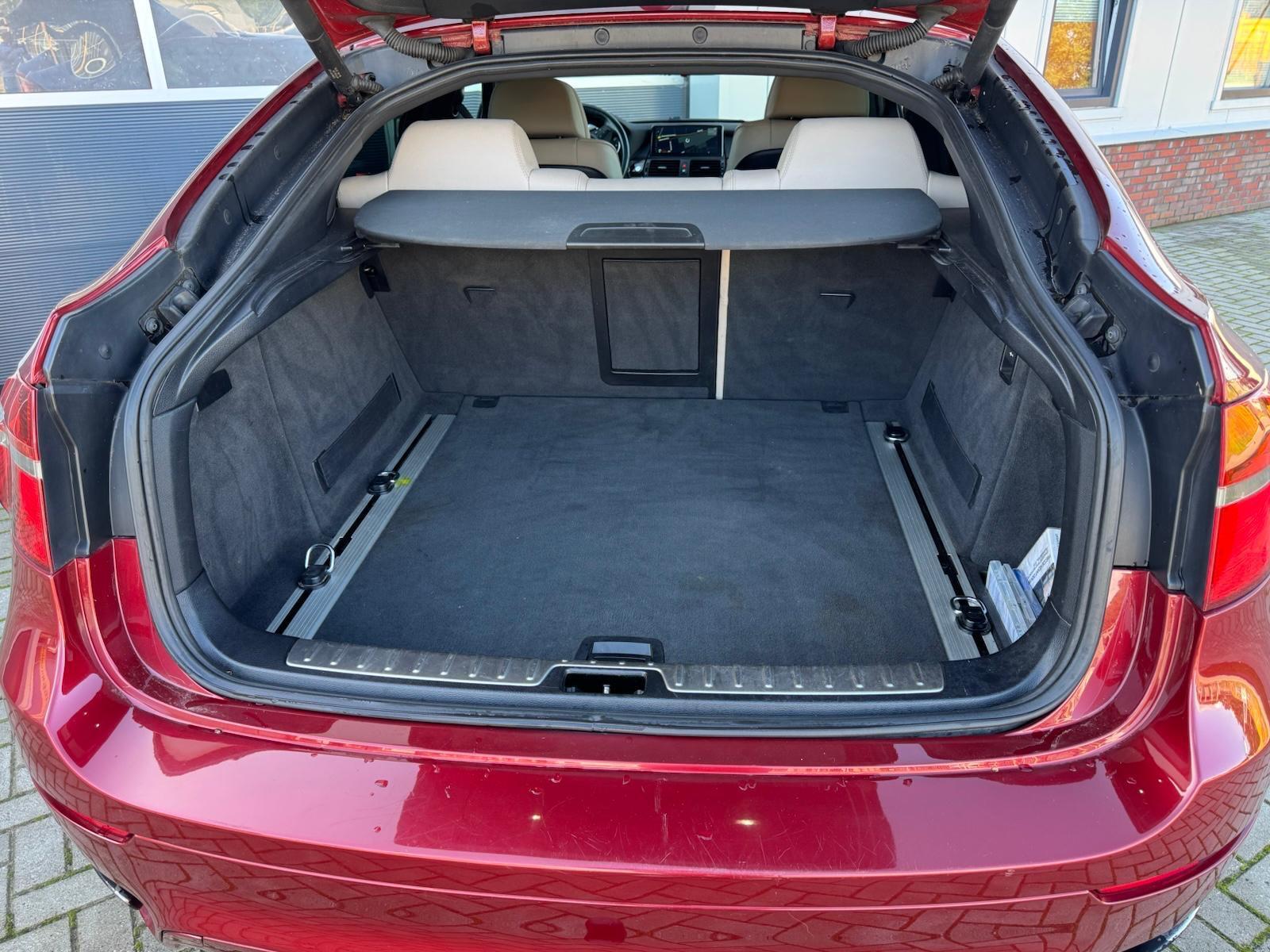 Foto van BMW X6 Xdrive50i