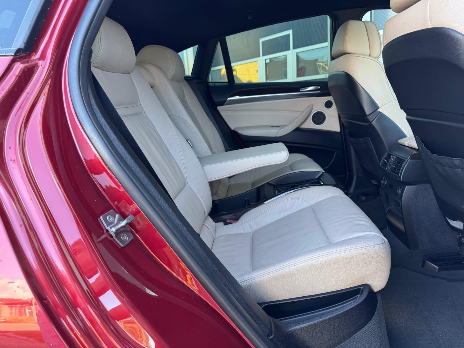 Foto van BMW X6 Xdrive50i