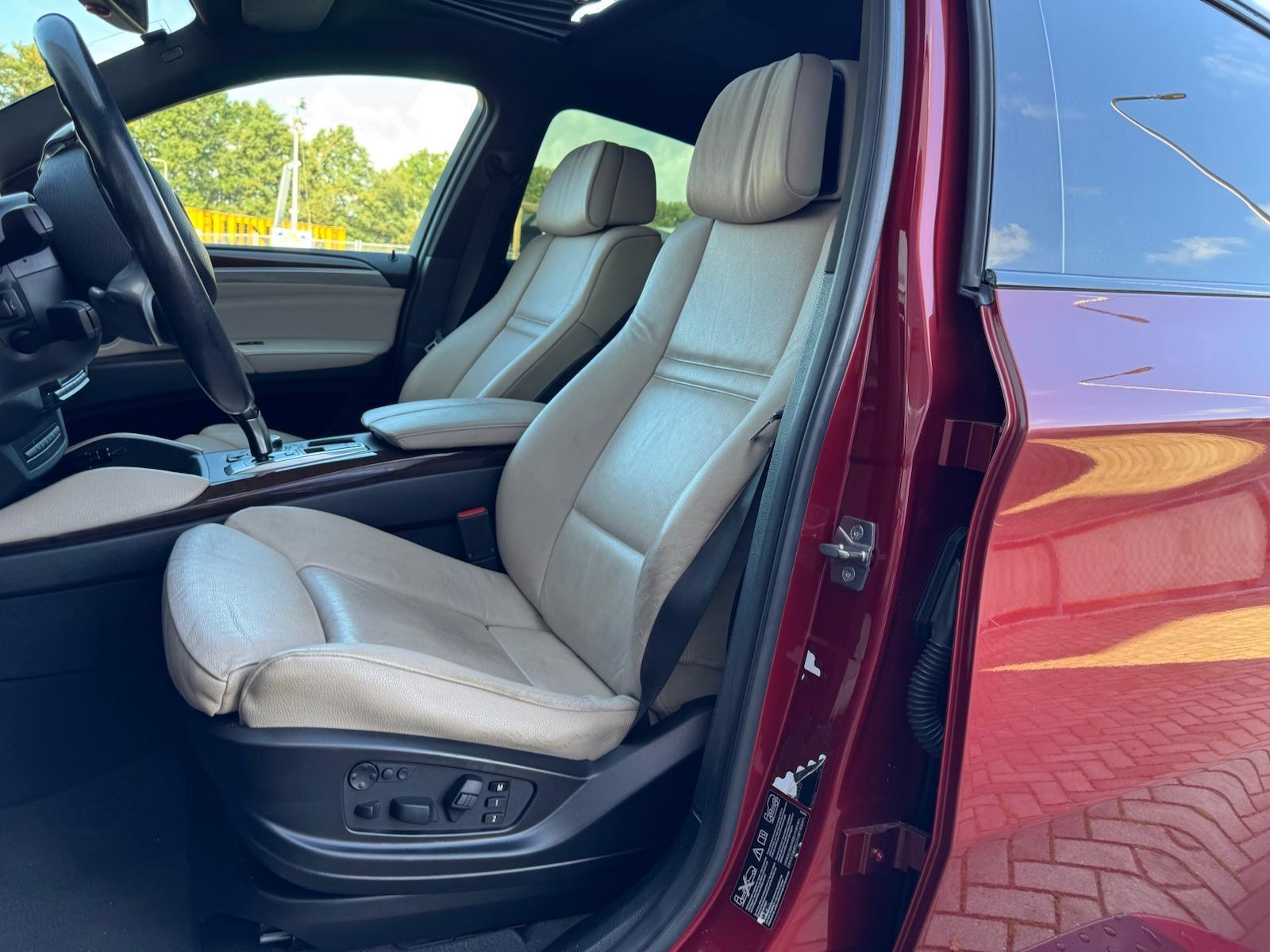 Foto van BMW X6 Xdrive50i