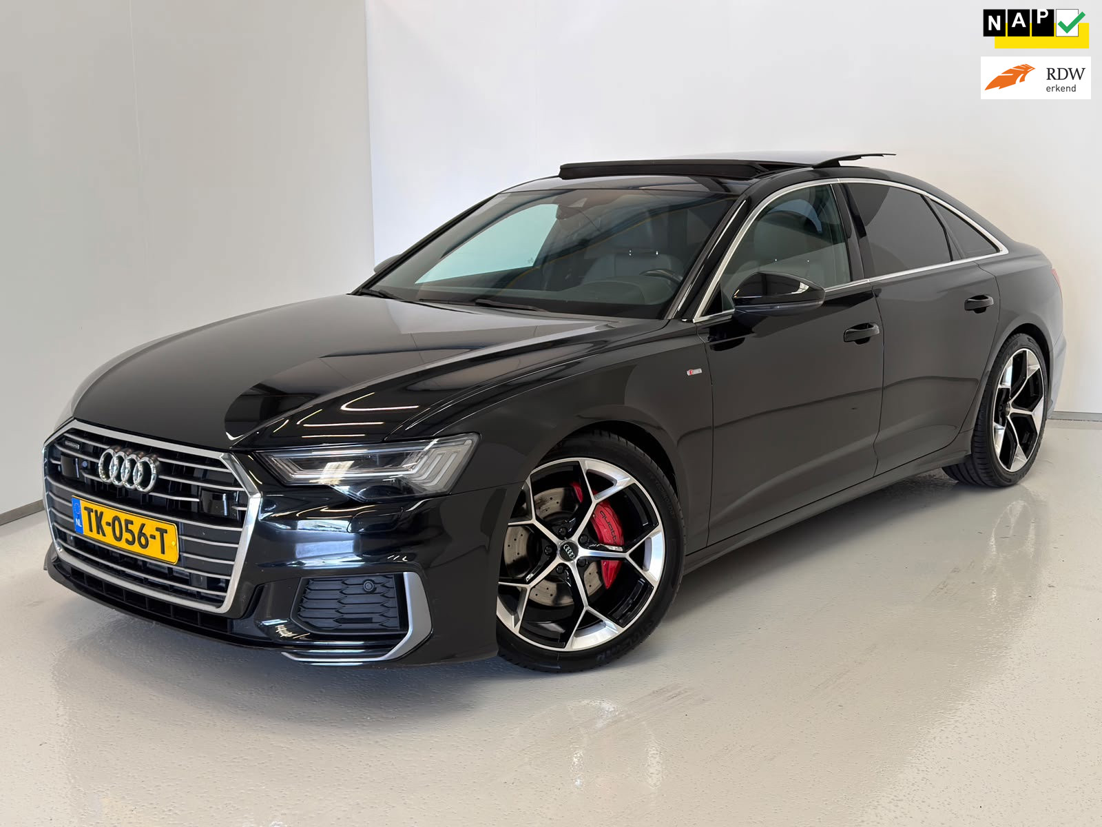 Audi A6 Limousine 50 TDI Quattro Sport S-Line / Pano / NL-auto / ACC 2018 - voorkant