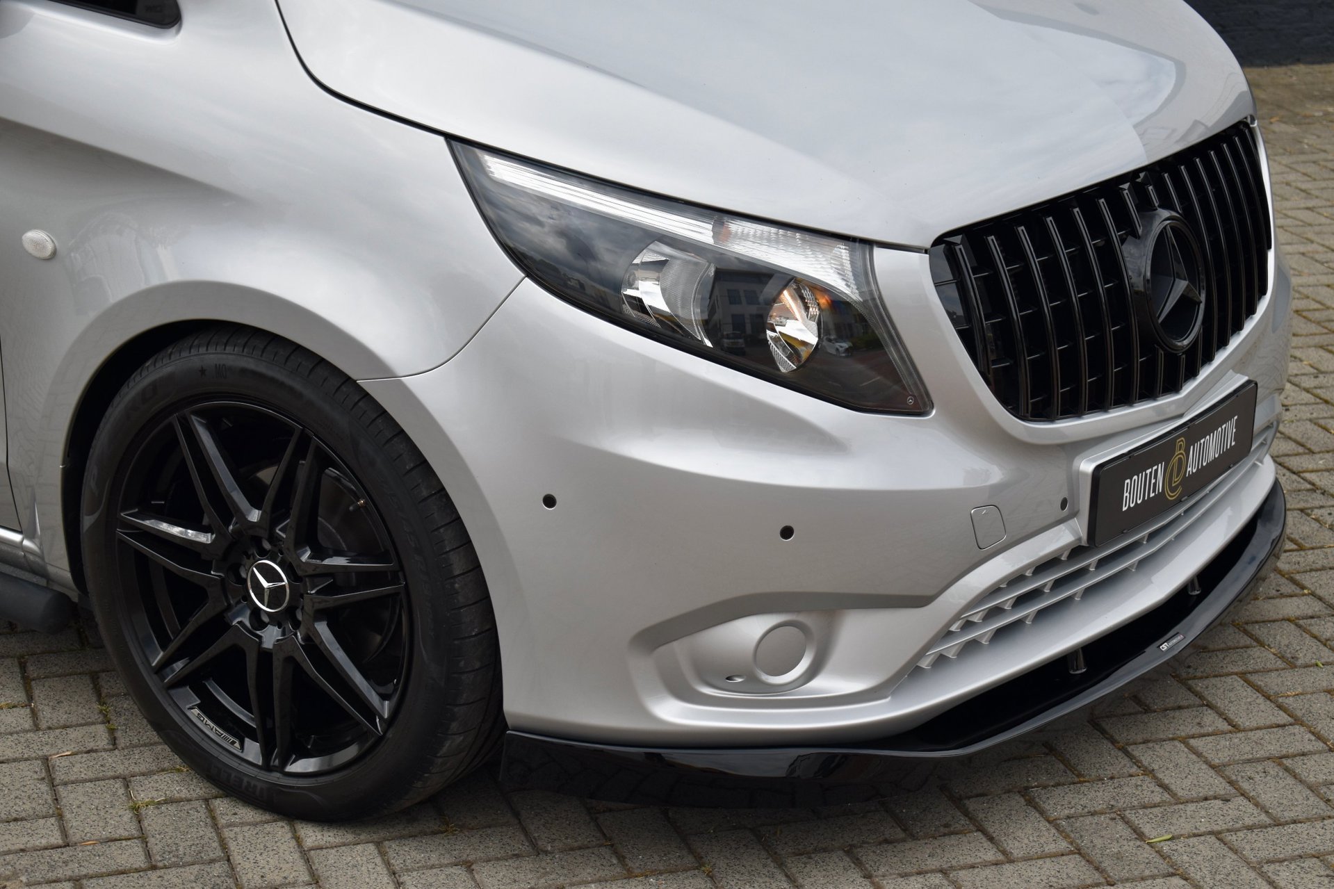 Foto van Mercedes-Benz Vito Tourer