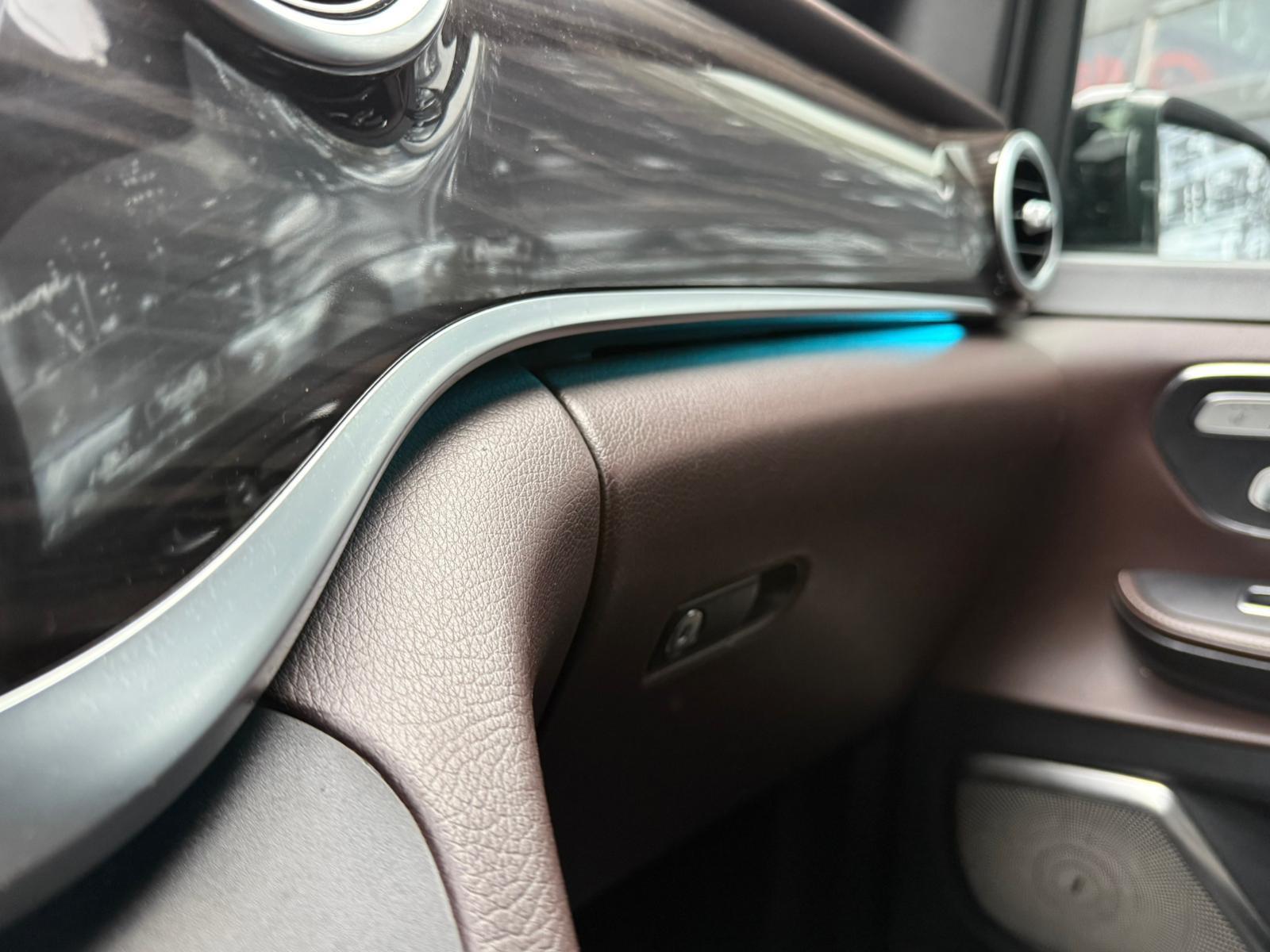 Foto van Mercedes-Benz V-klasse