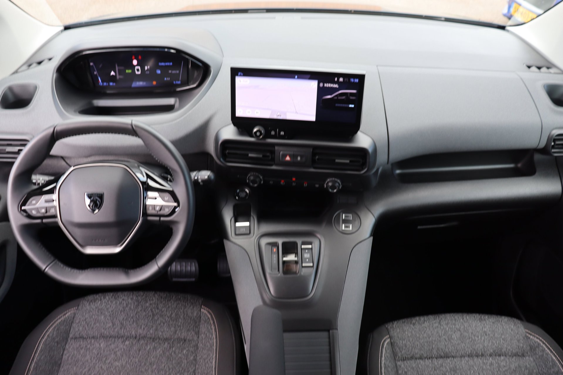 Foto van Peugeot E-rifter