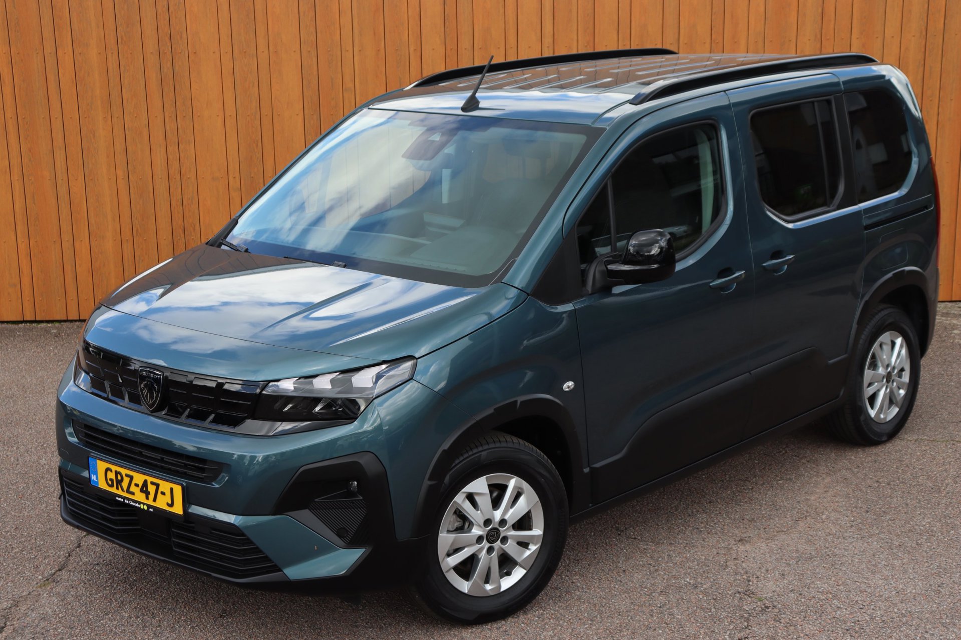 Foto van Peugeot E-rifter