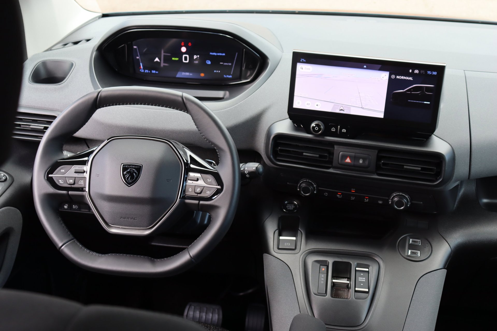 Foto van Peugeot E-rifter