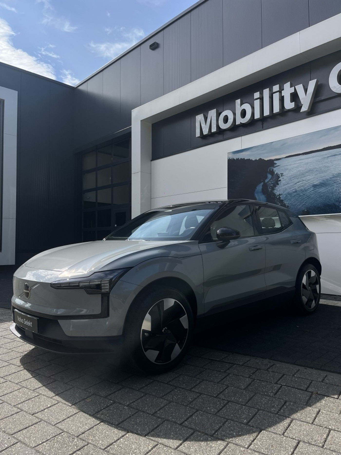 Volvo Ex30 Extended Plus 69 kWh 2025 - voorkant