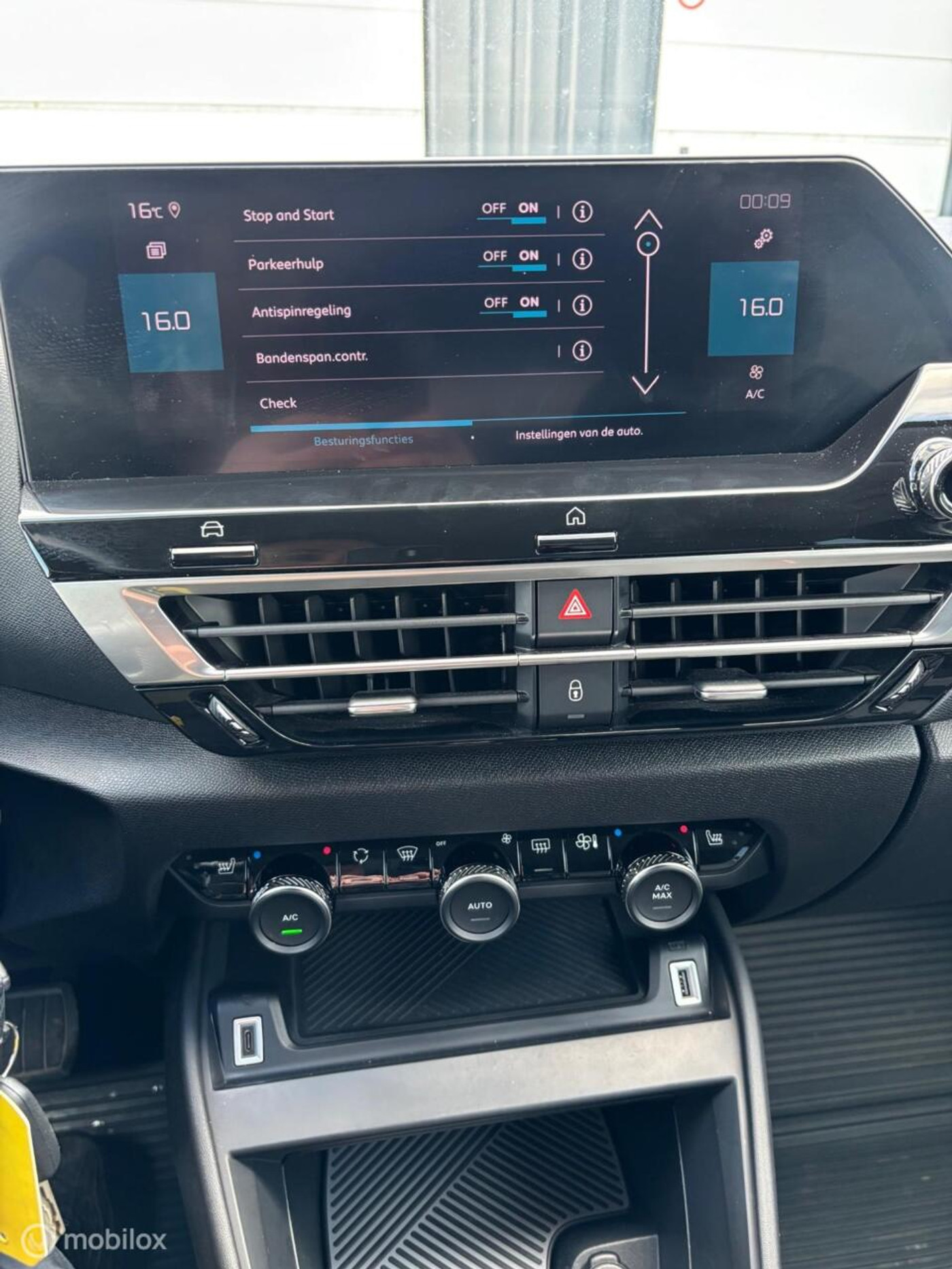 Foto van Citroen C4