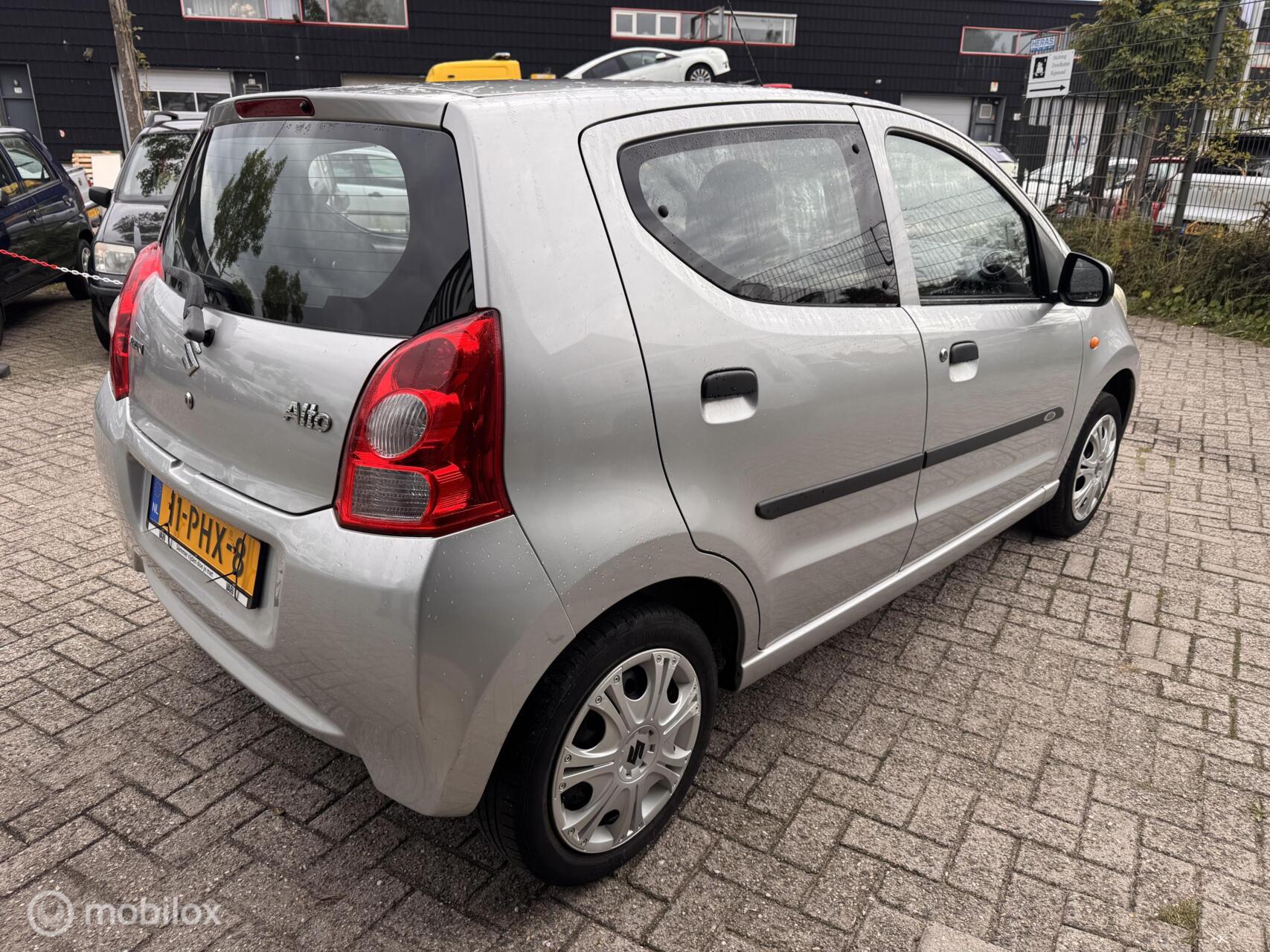 Foto van Suzuki Alto