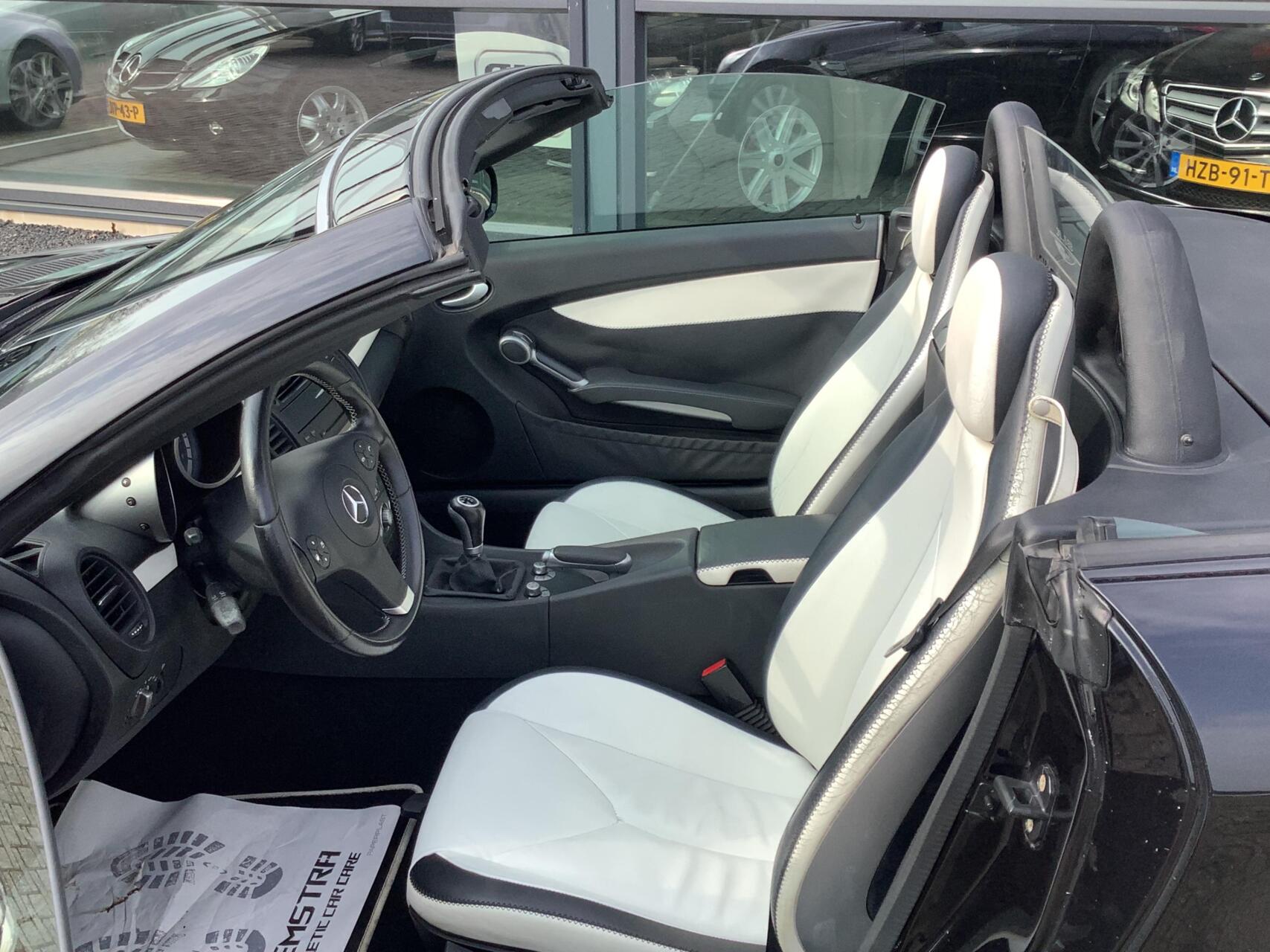 Foto van Mercedes-Benz SLK