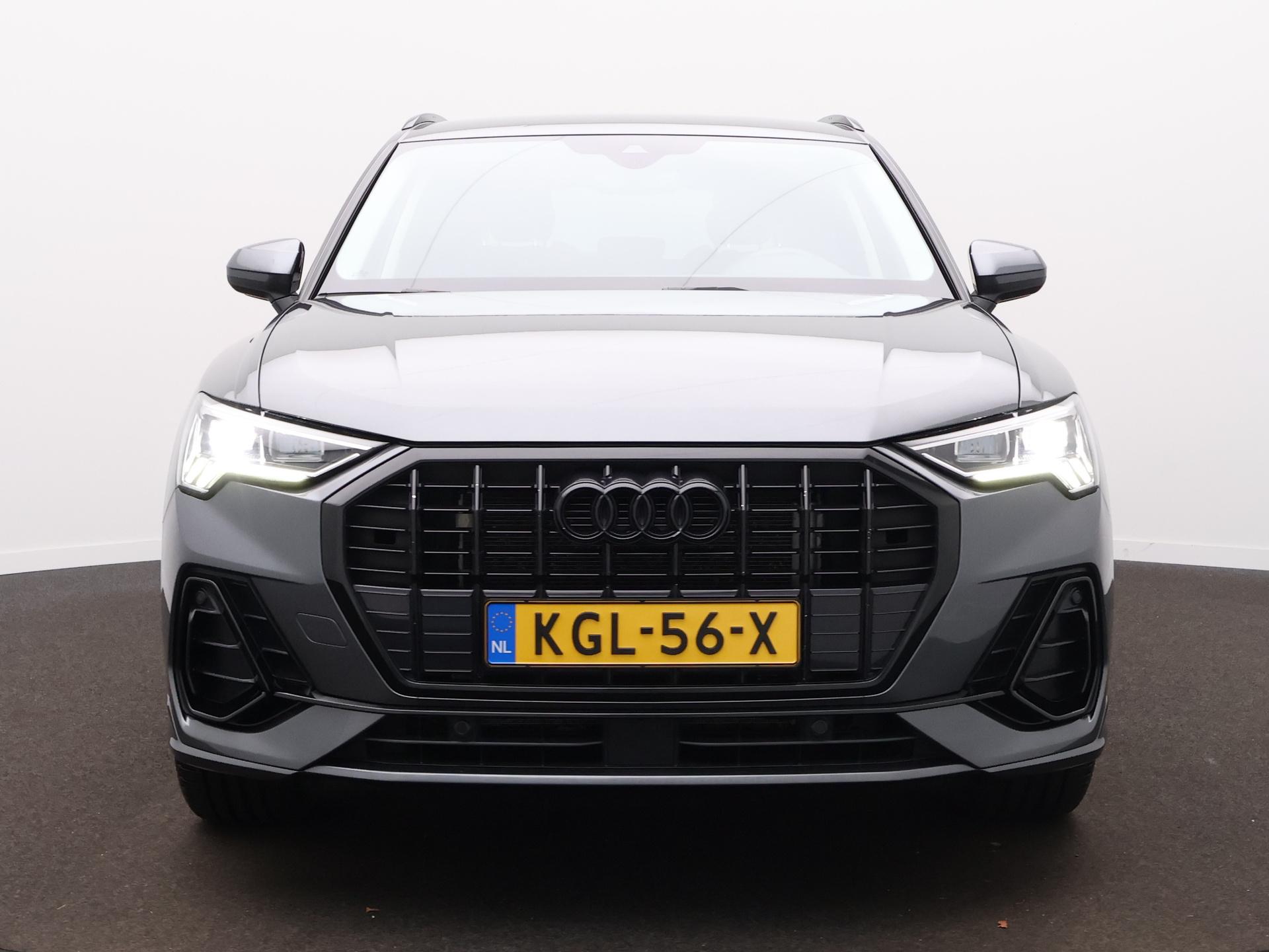 Foto van Audi Q3 E-tron