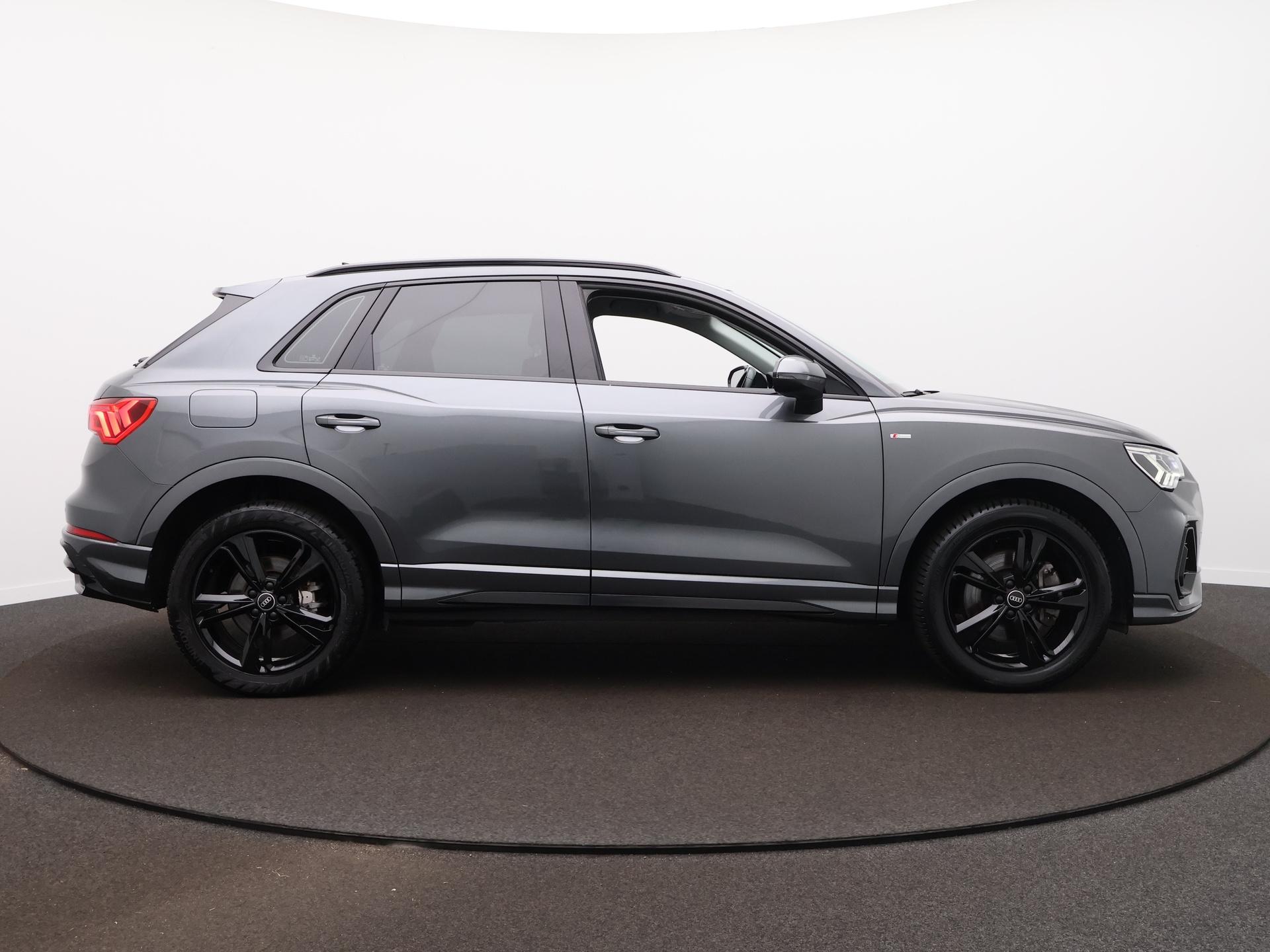 Foto van Audi Q3 E-tron