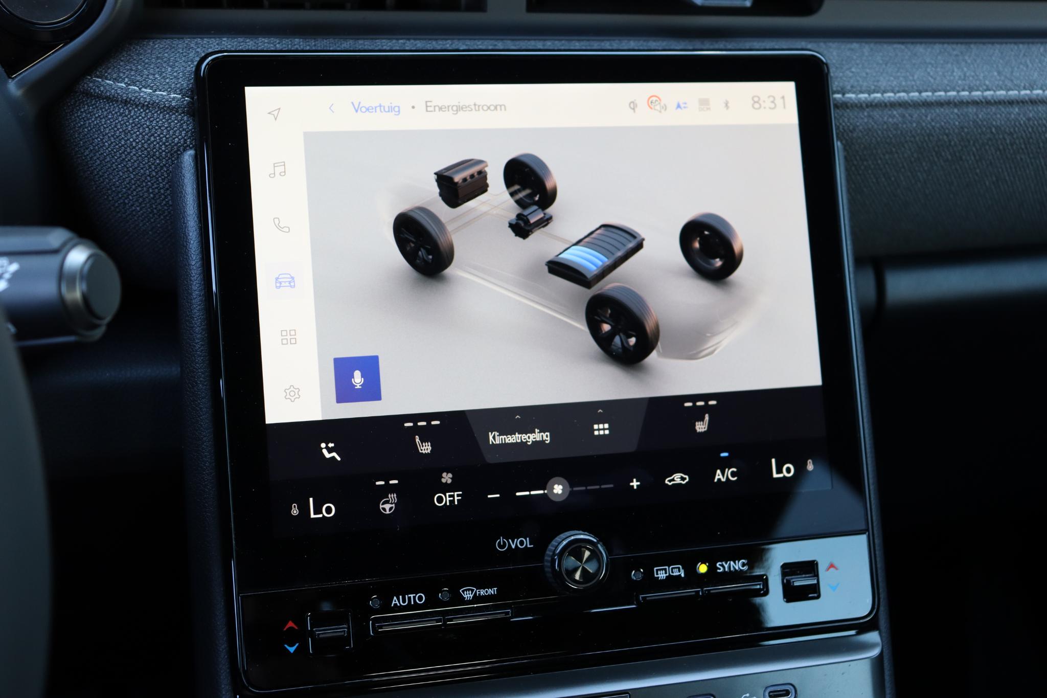 Foto van Lexus LBX