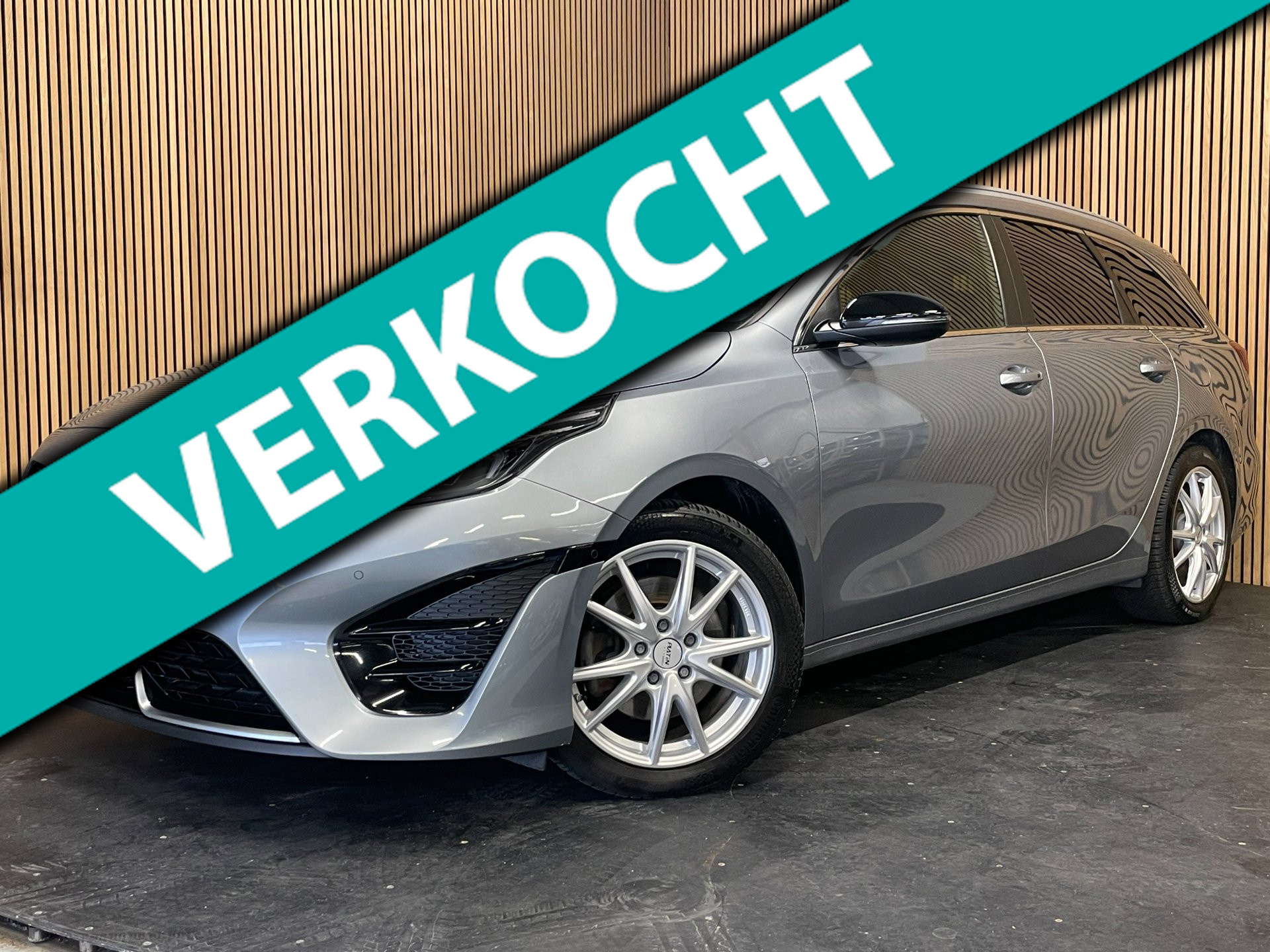 Kia Ceed Sportswagon 1.5 T-GDi GT-Line|161PK|DIGITAL COCKPIT|CARPLAY|ANDROID|JBL|STOEL+STUURVERW|CAMERA|CRUISE+CLIMA|1 EIG|IN.BTW| 2023 - voorkant