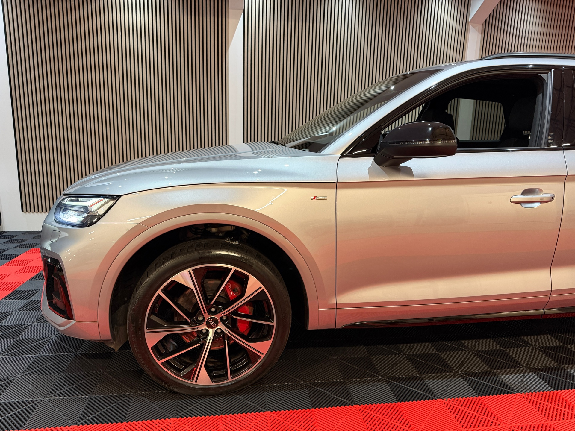 Foto van Audi Q5 55 TFSI E
