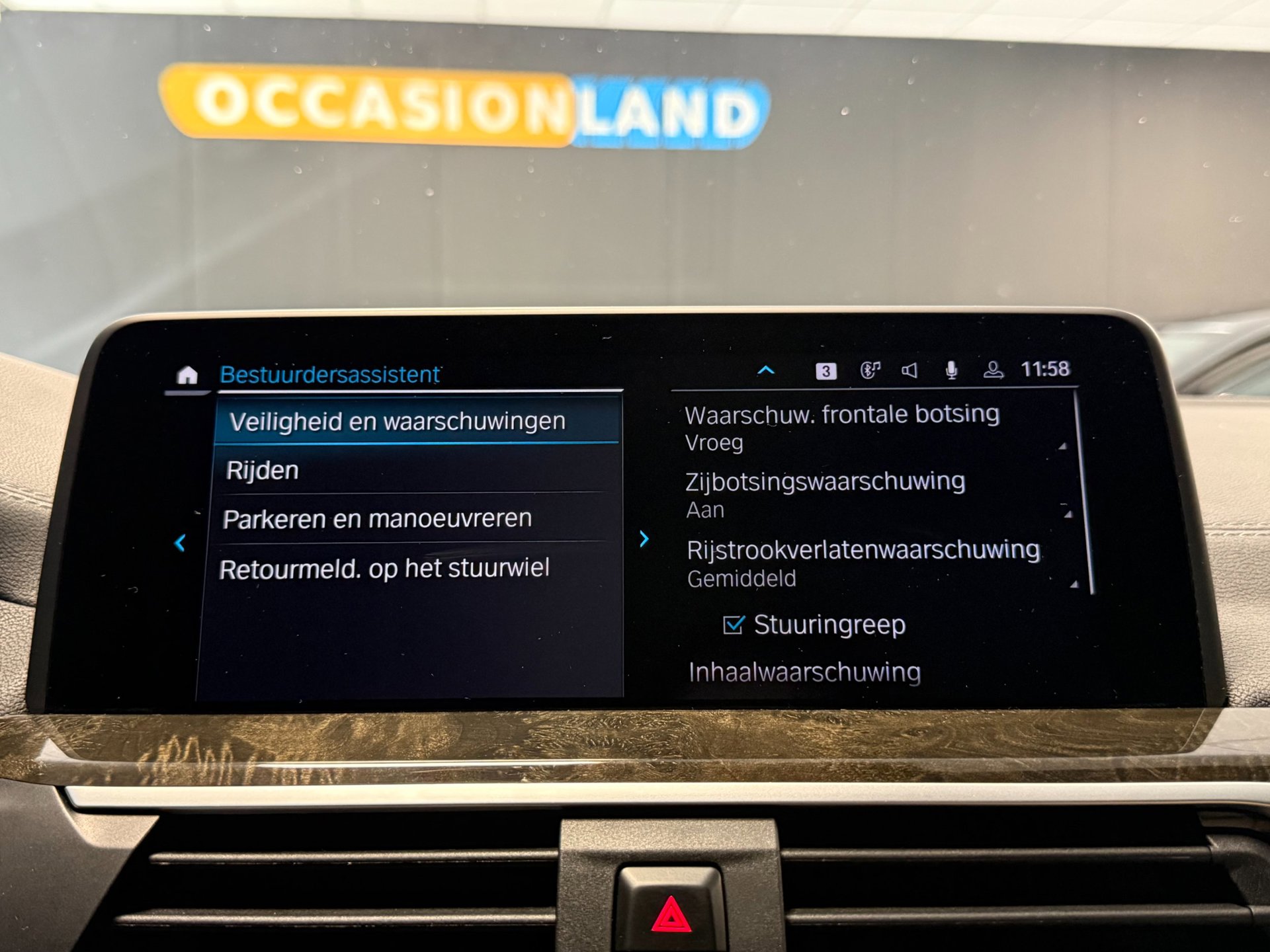 Foto van BMW Ix3