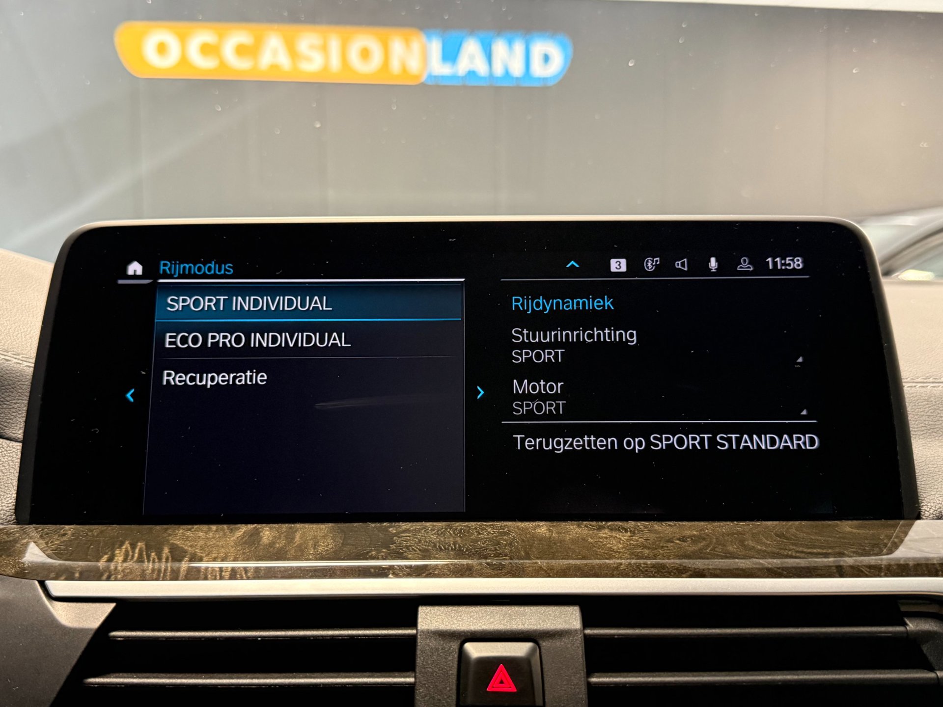 Foto van BMW Ix3