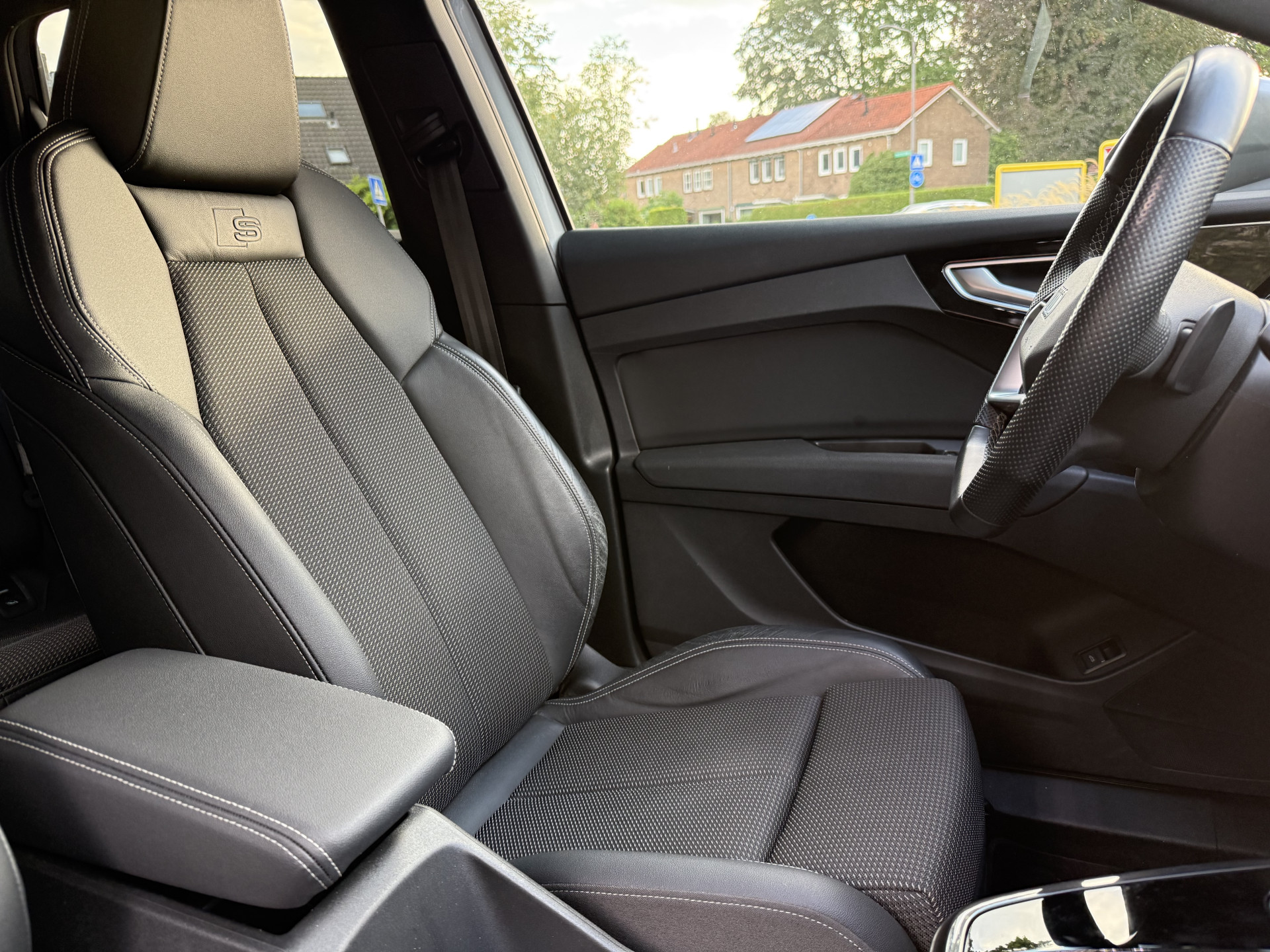 Foto van Audi Q4 40 E-tron