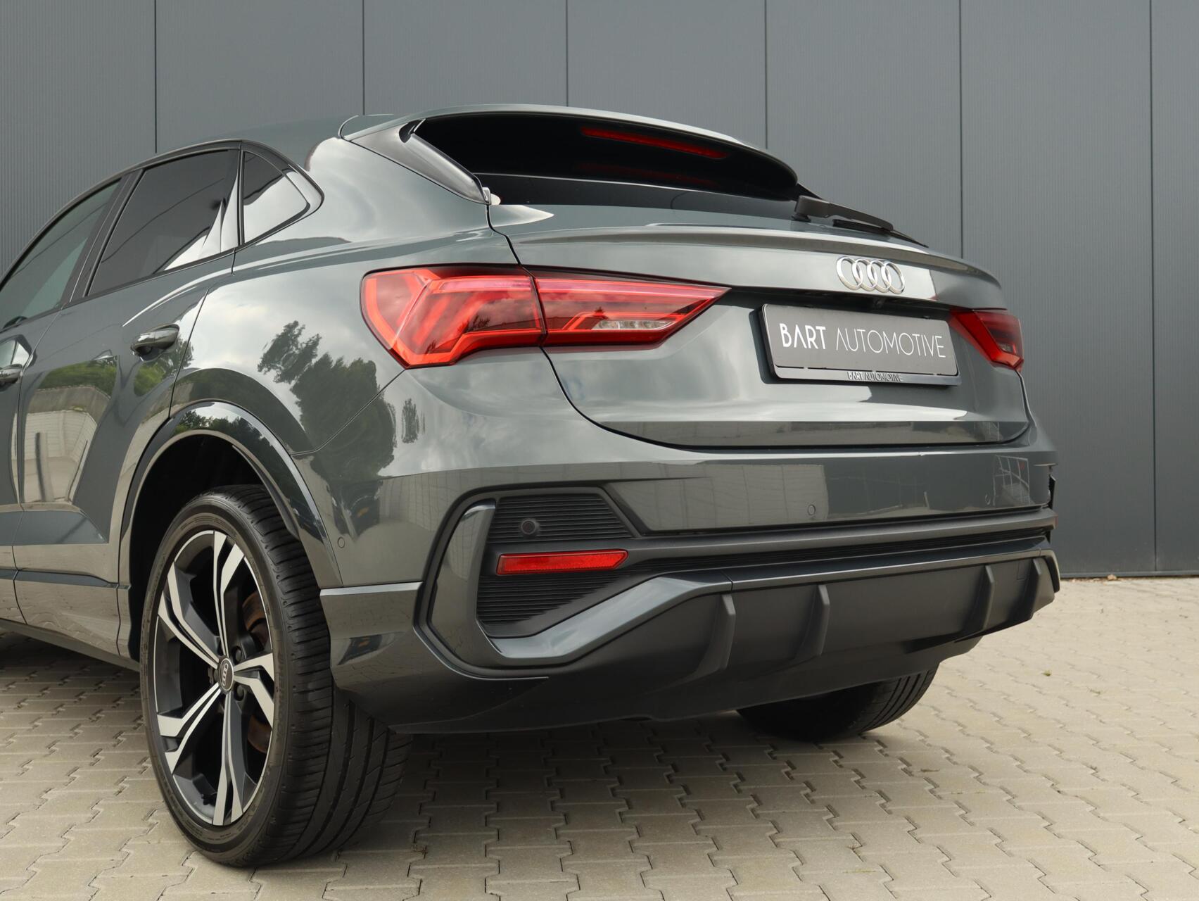 Foto van Audi Q3 Sportback E-tron