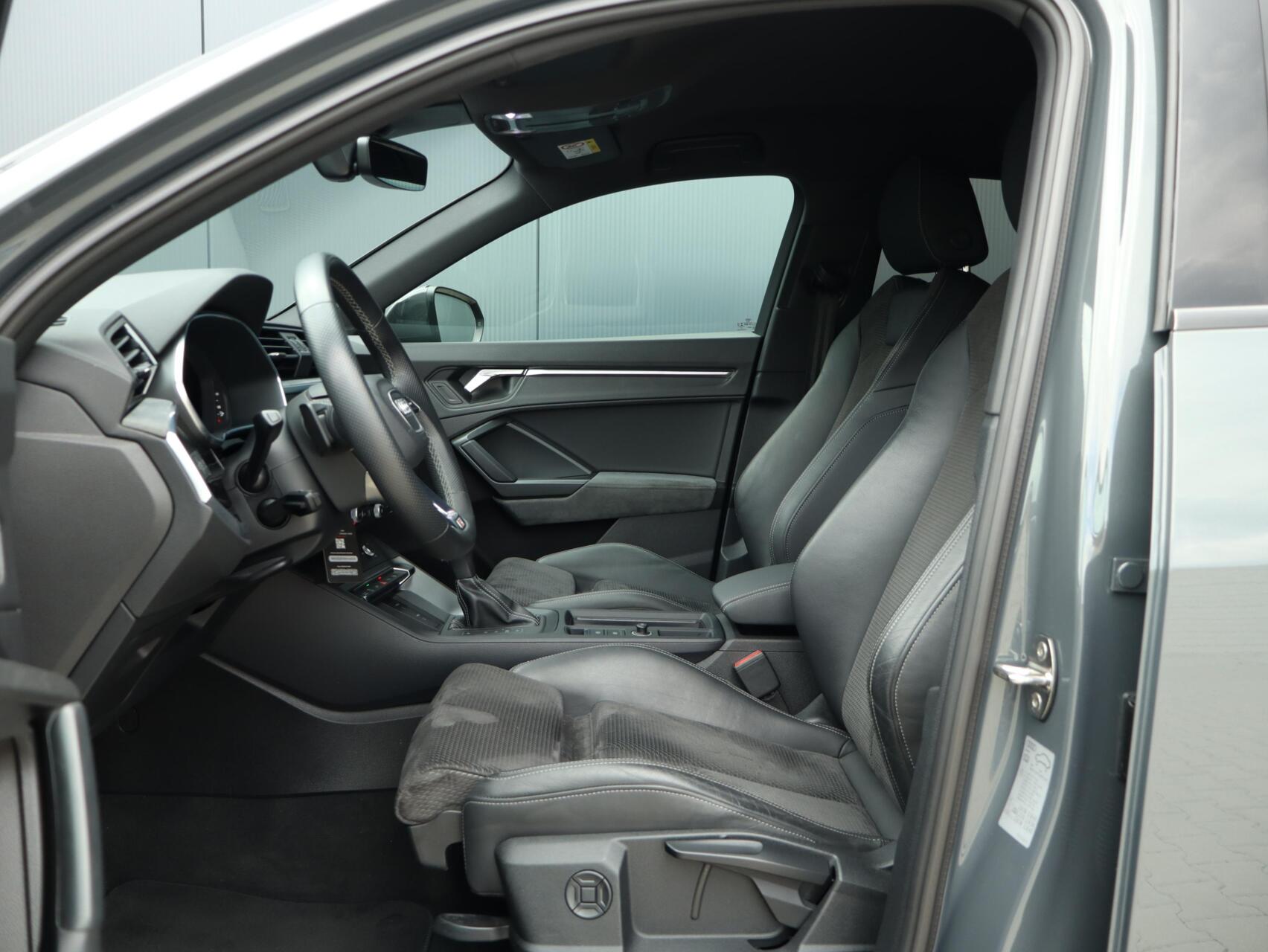 Foto van Audi Q3 Sportback E-tron