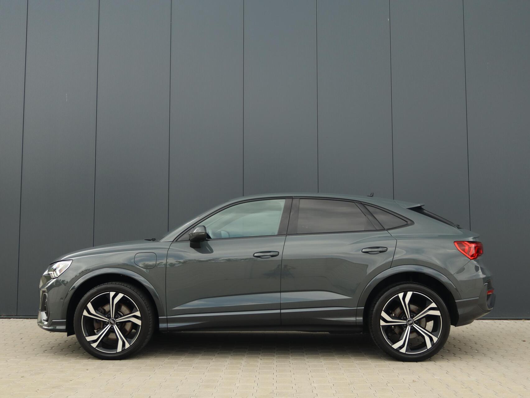 Foto van Audi Q3 Sportback E-tron