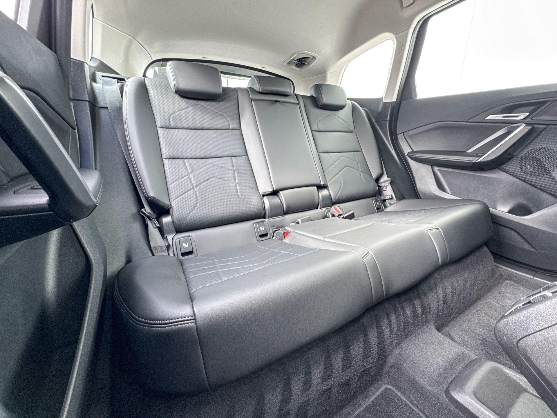 Foto van BMW Ix1
