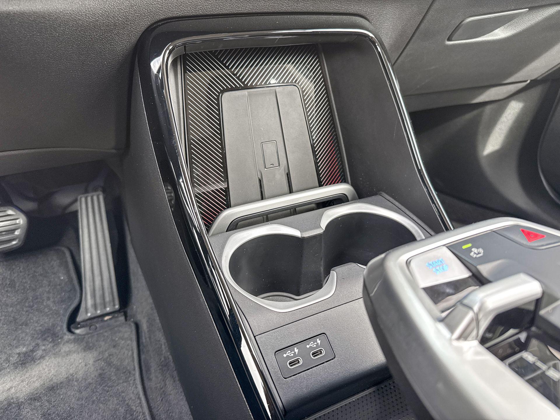 Foto van BMW Ix1
