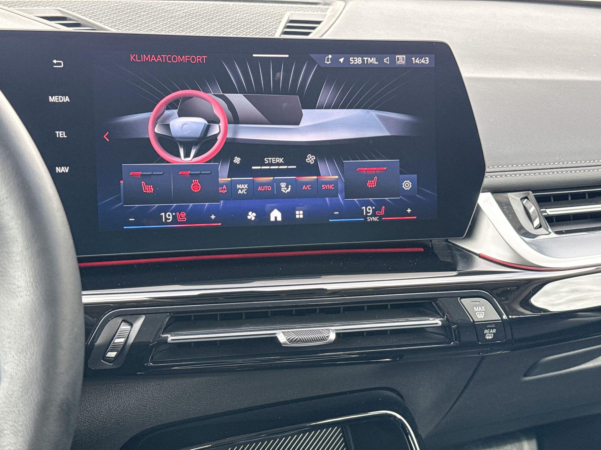 Foto van BMW Ix1