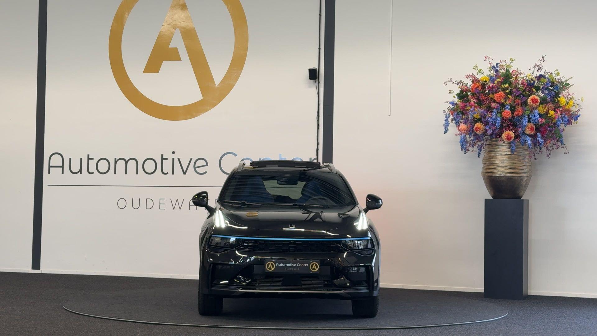 Foto van LYNK & Co 01