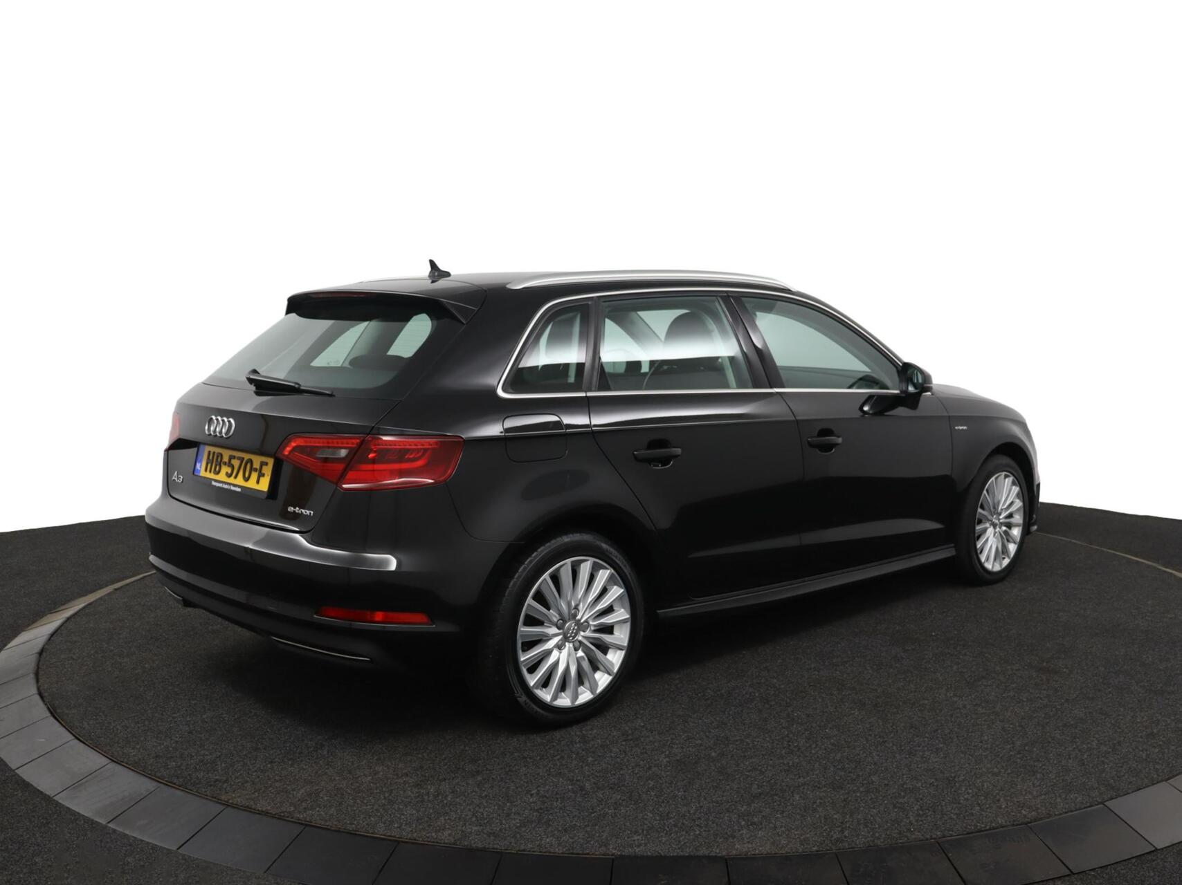 Foto van Audi A3 Sportback E-tron