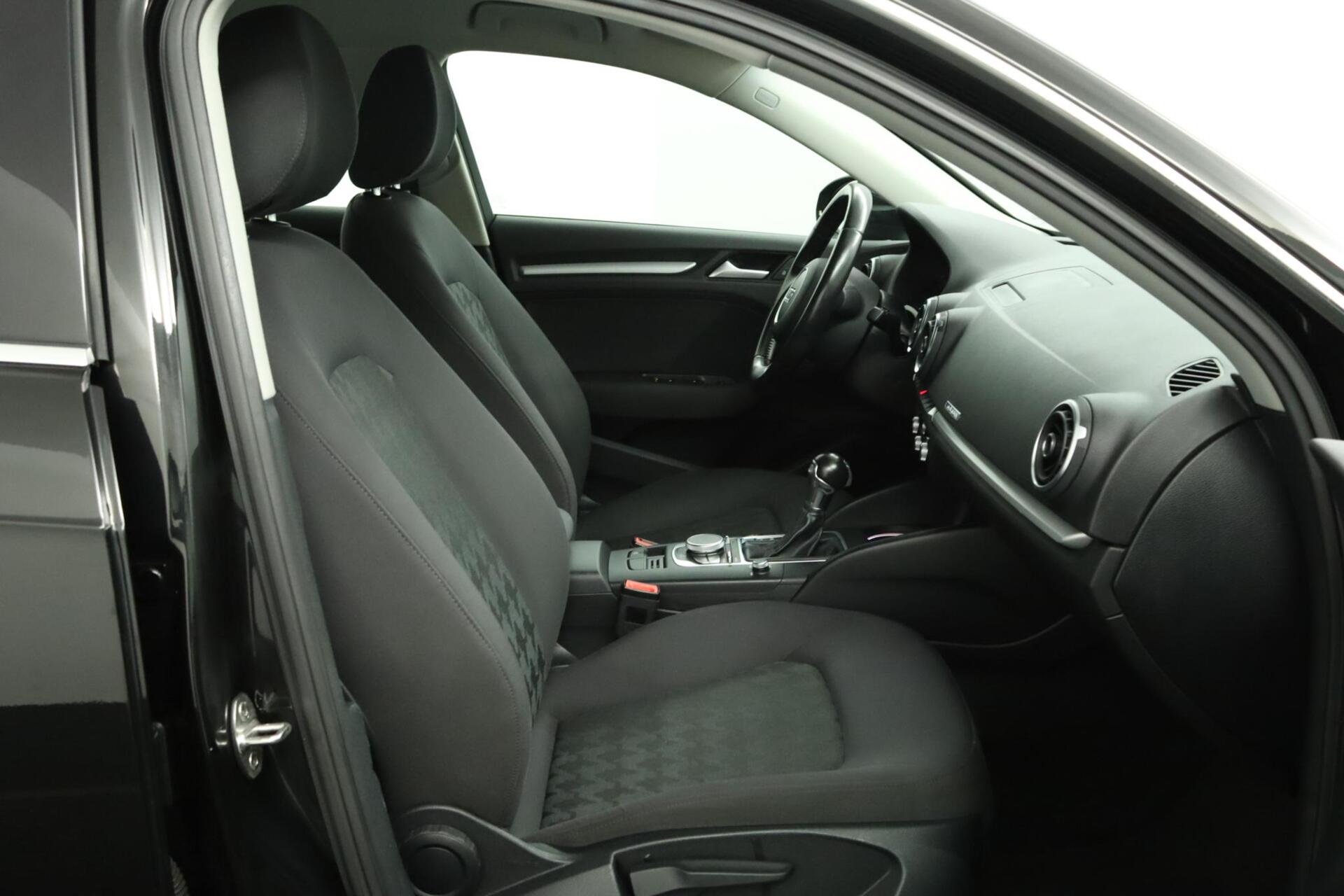 Foto van Audi A3 Sportback E-tron