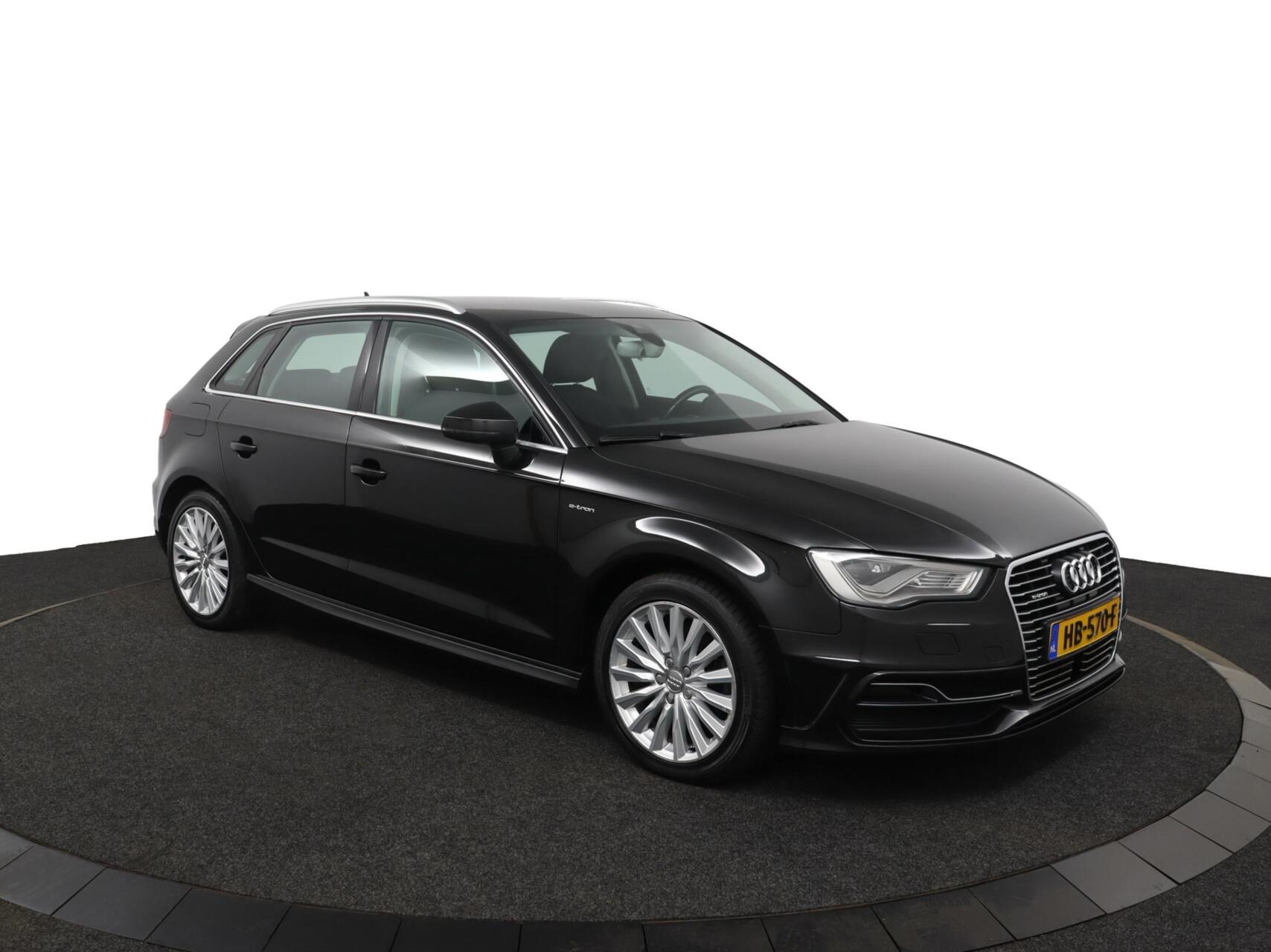 Foto van Audi A3 Sportback E-tron