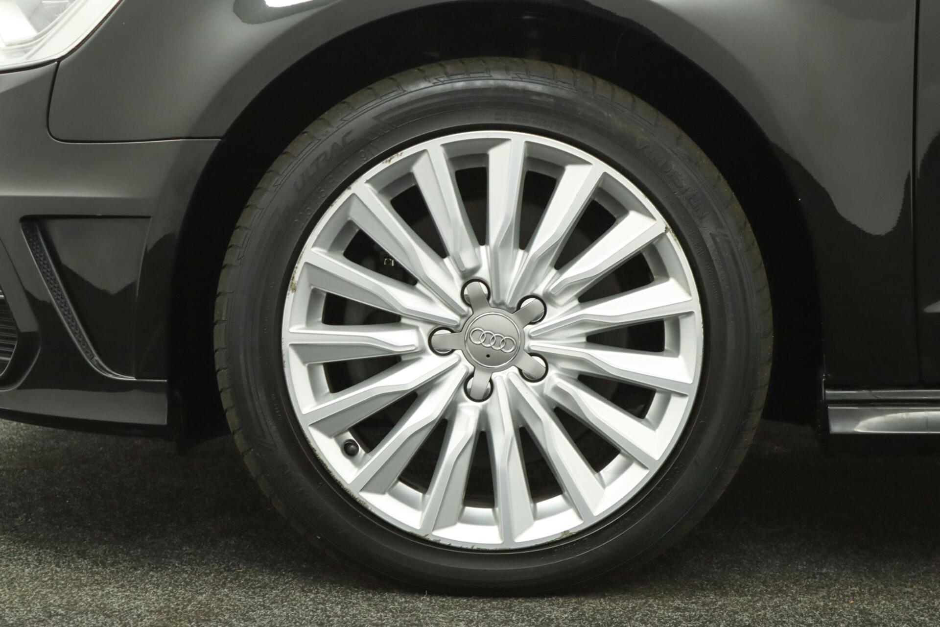 Foto van Audi A3 Sportback E-tron