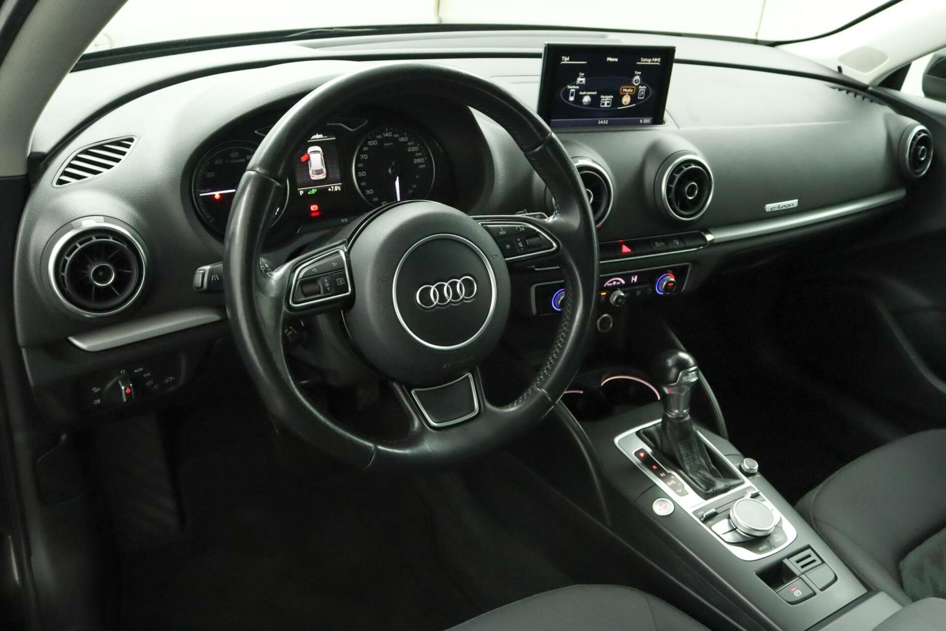 Foto van Audi A3 Sportback E-tron