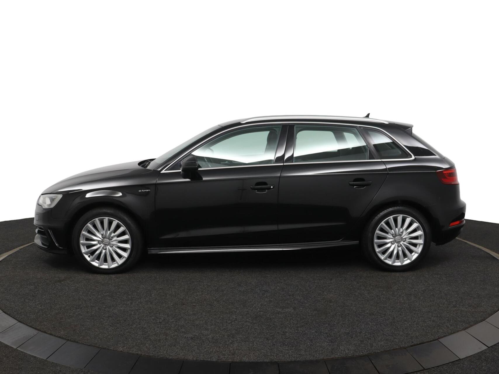 Foto van Audi A3 Sportback E-tron