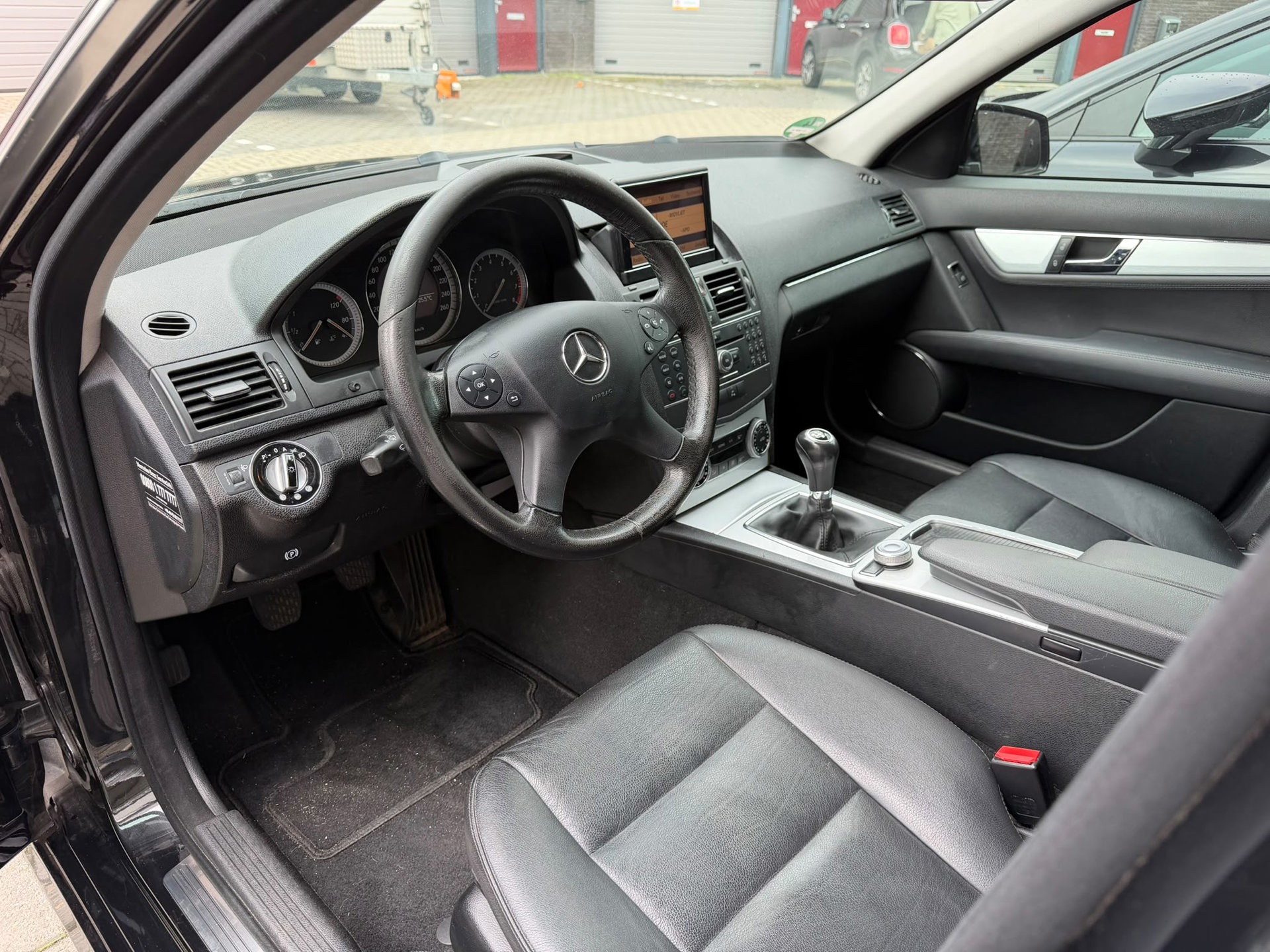 Foto van Mercedes-Benz C 180 Kompressor