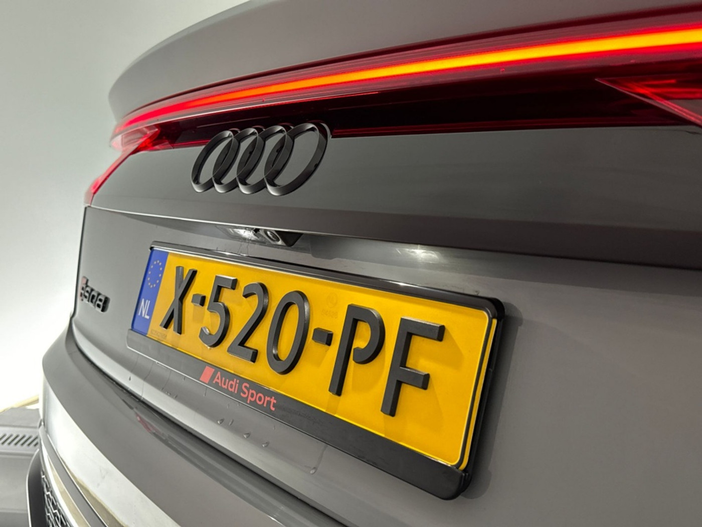 Foto van Audi RS Q8