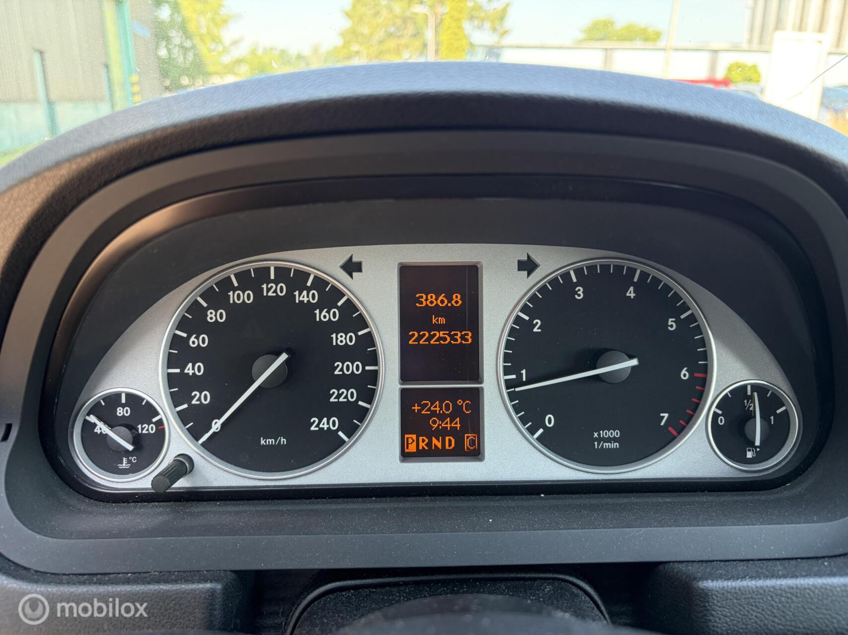 Foto van Mercedes-Benz B 200