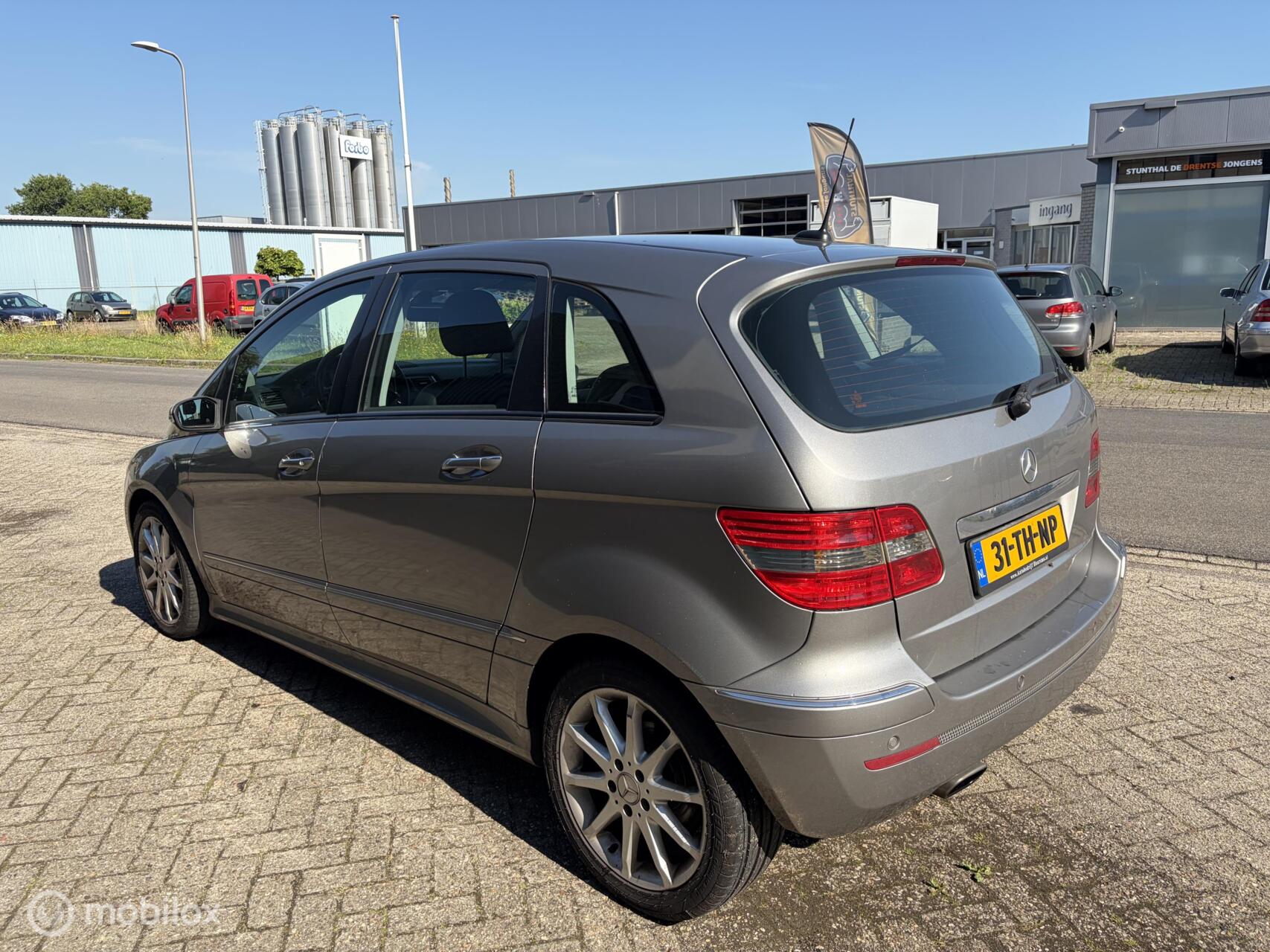 Foto van Mercedes-Benz B 200
