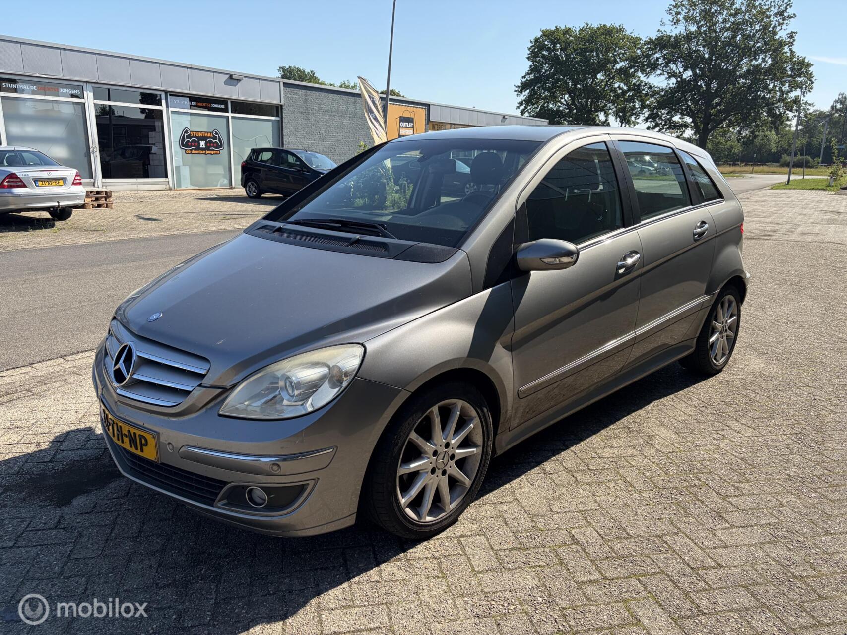 Foto van Mercedes-Benz B 200