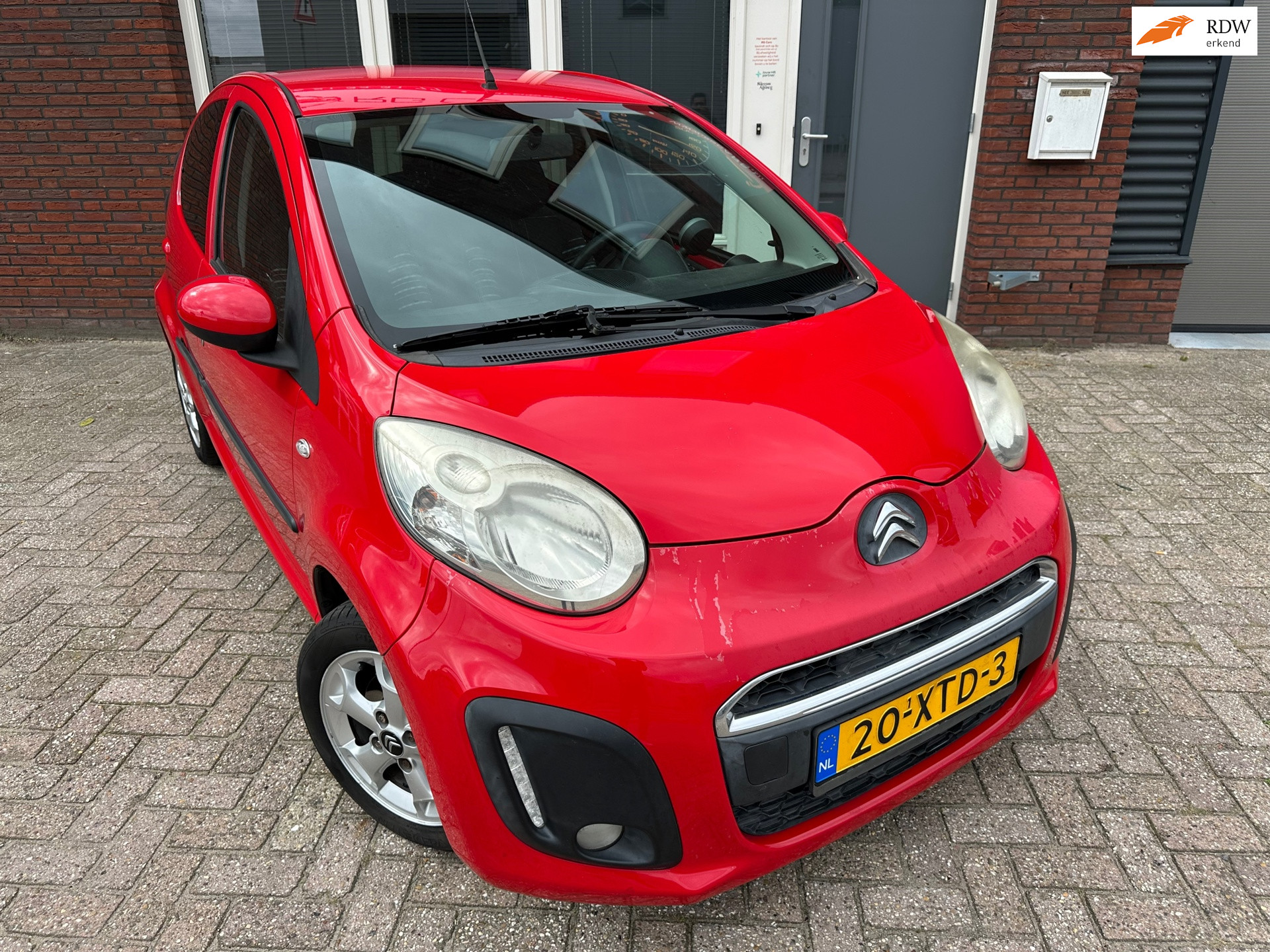 Citroen Citroen C1 1.0 First Edition / Airco / 5DRS / LED / LM 2012 - voorkant